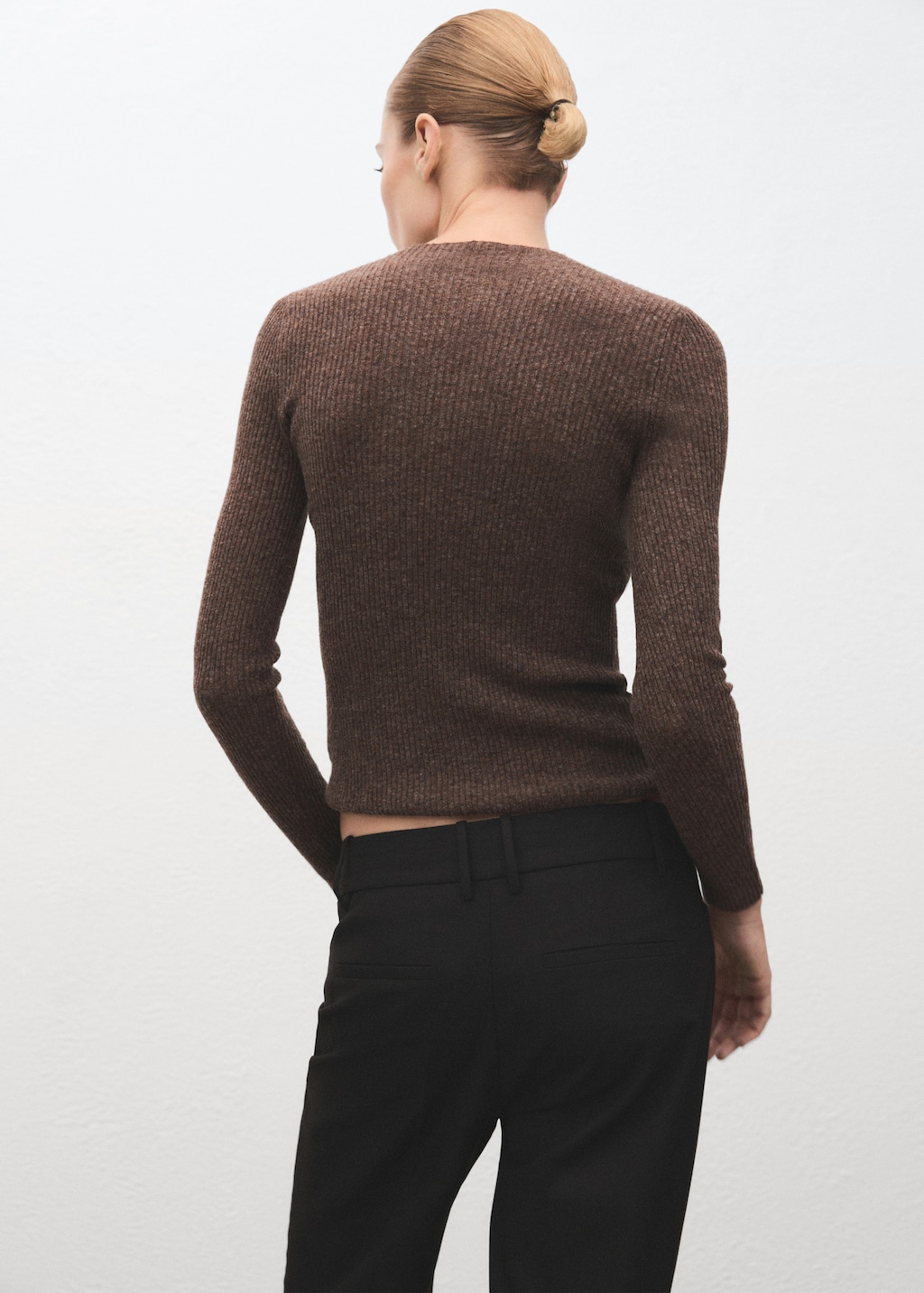 Ribbed sweater with perkins neck