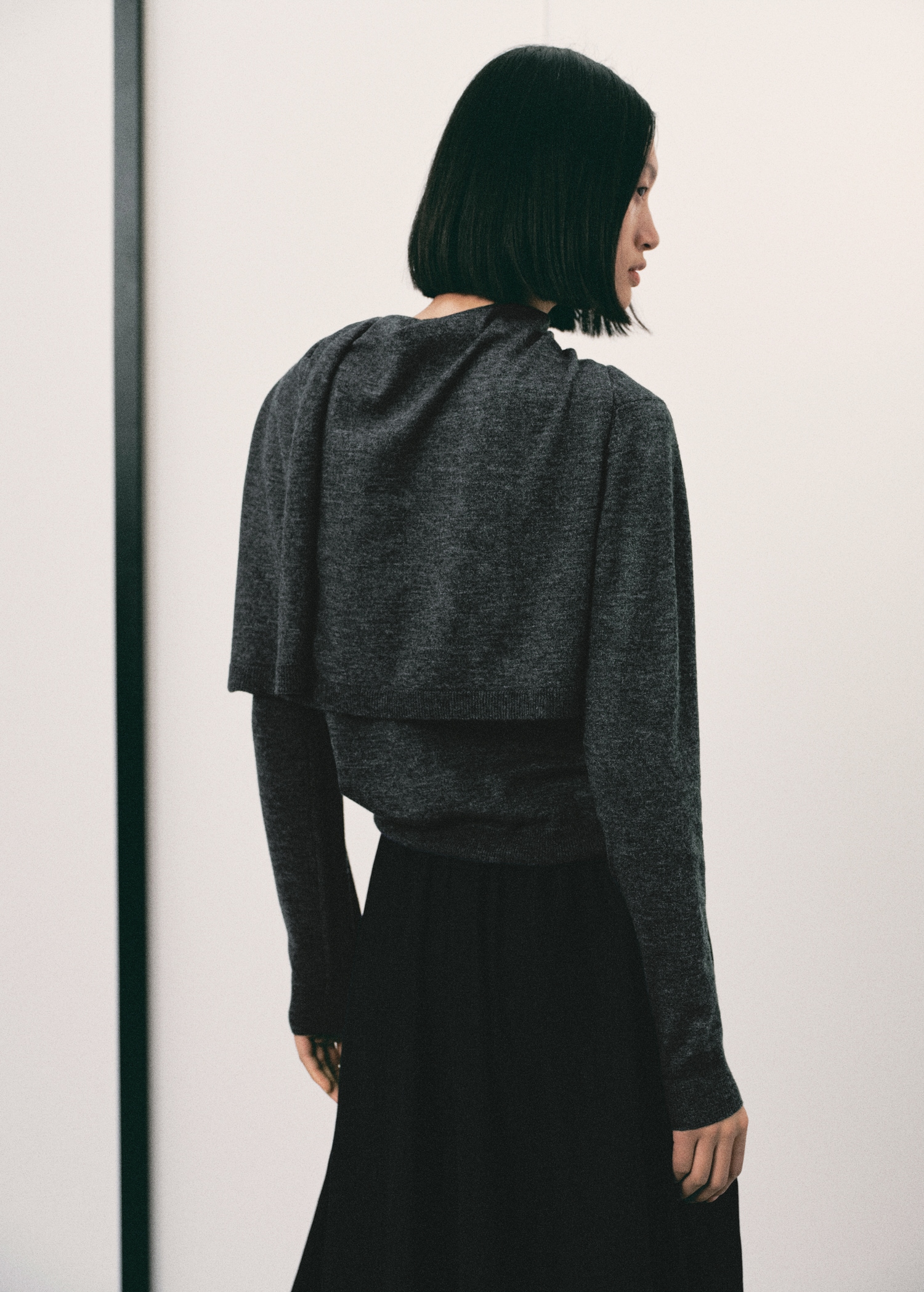 Combined-design sweater - Reverse of the article