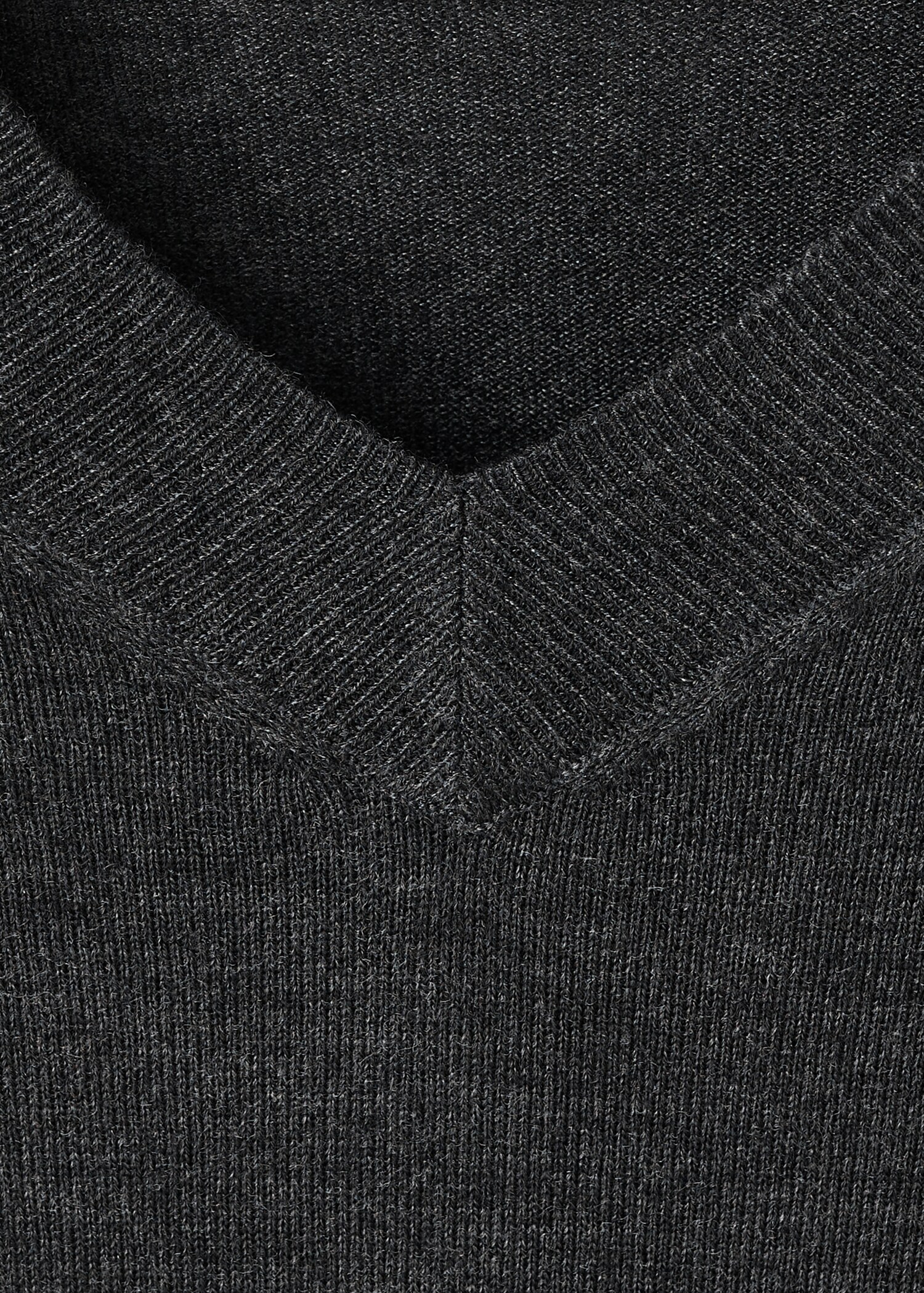 Jersey punto cuello pico - Detalle del artículo 8