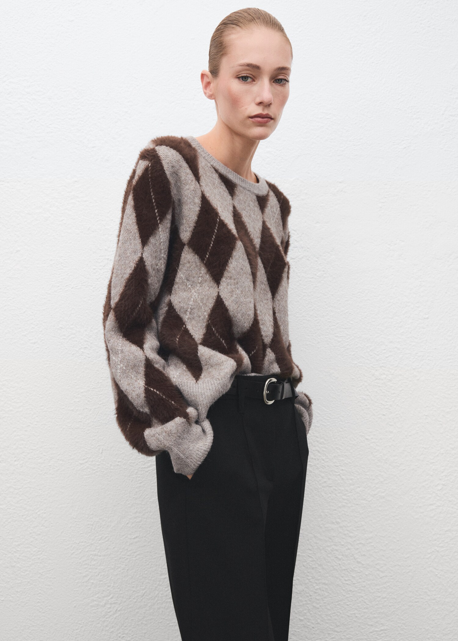 Diamond-patterned knitted sweater - Medium plane
