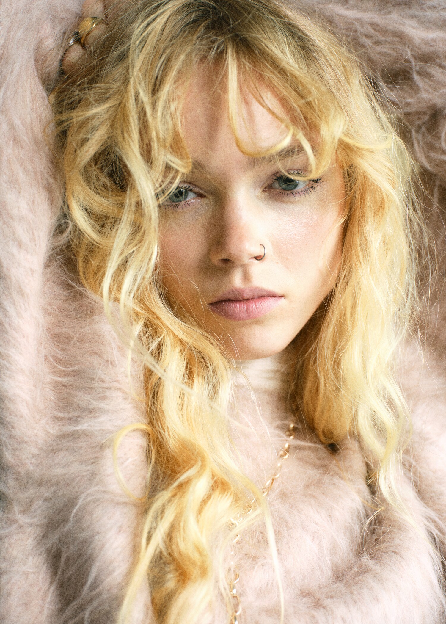 Fur-effect sweater - Details of the article 1