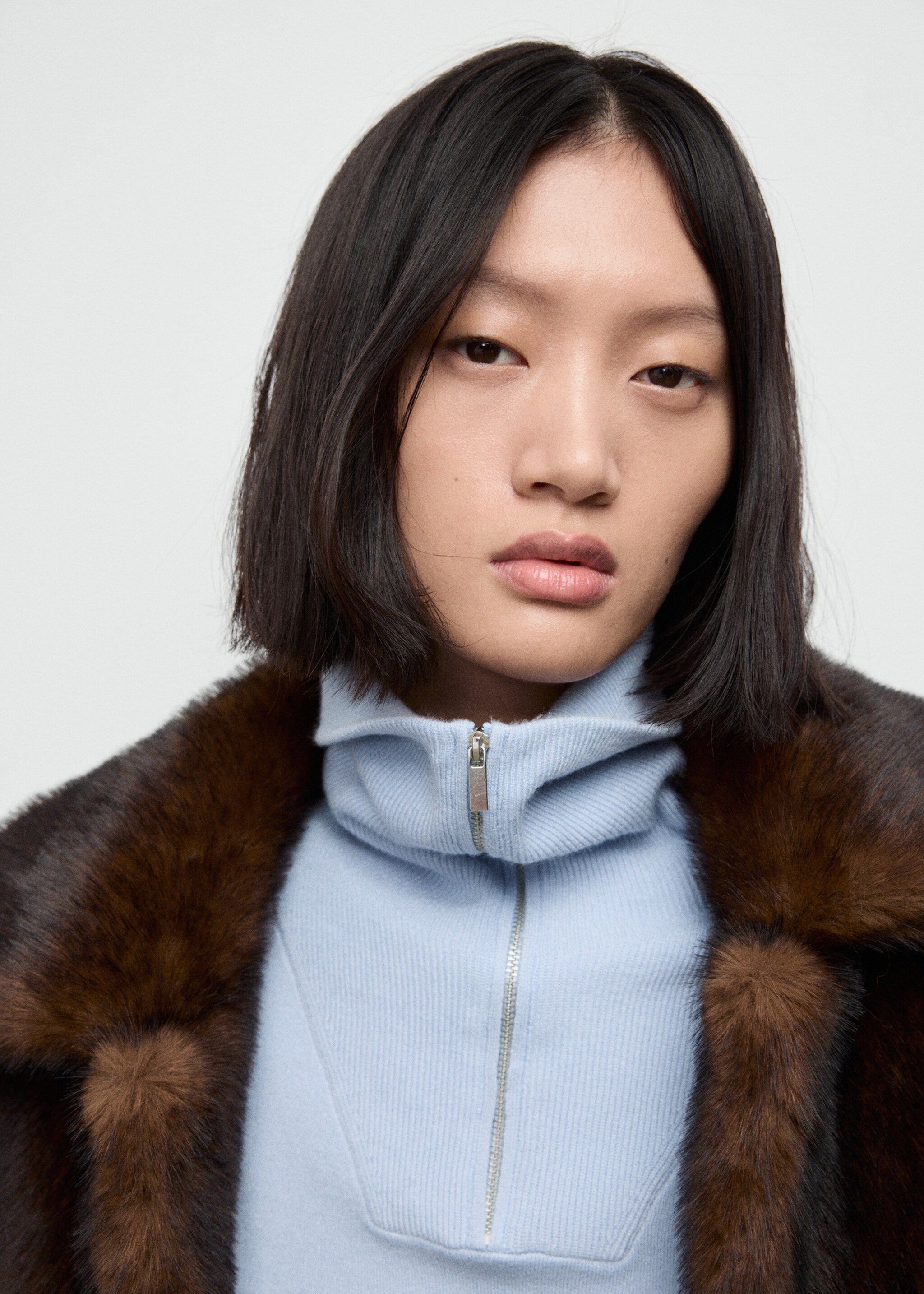 Turtleneck sweater with zip - Details of the article 1, Sky Blue. Ref: 17007833-00.