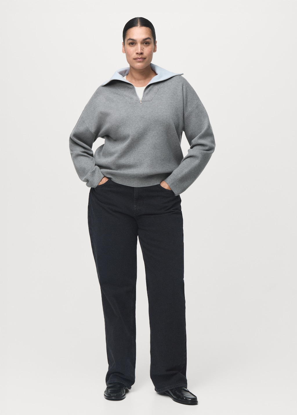 Turtleneck sweater with zip