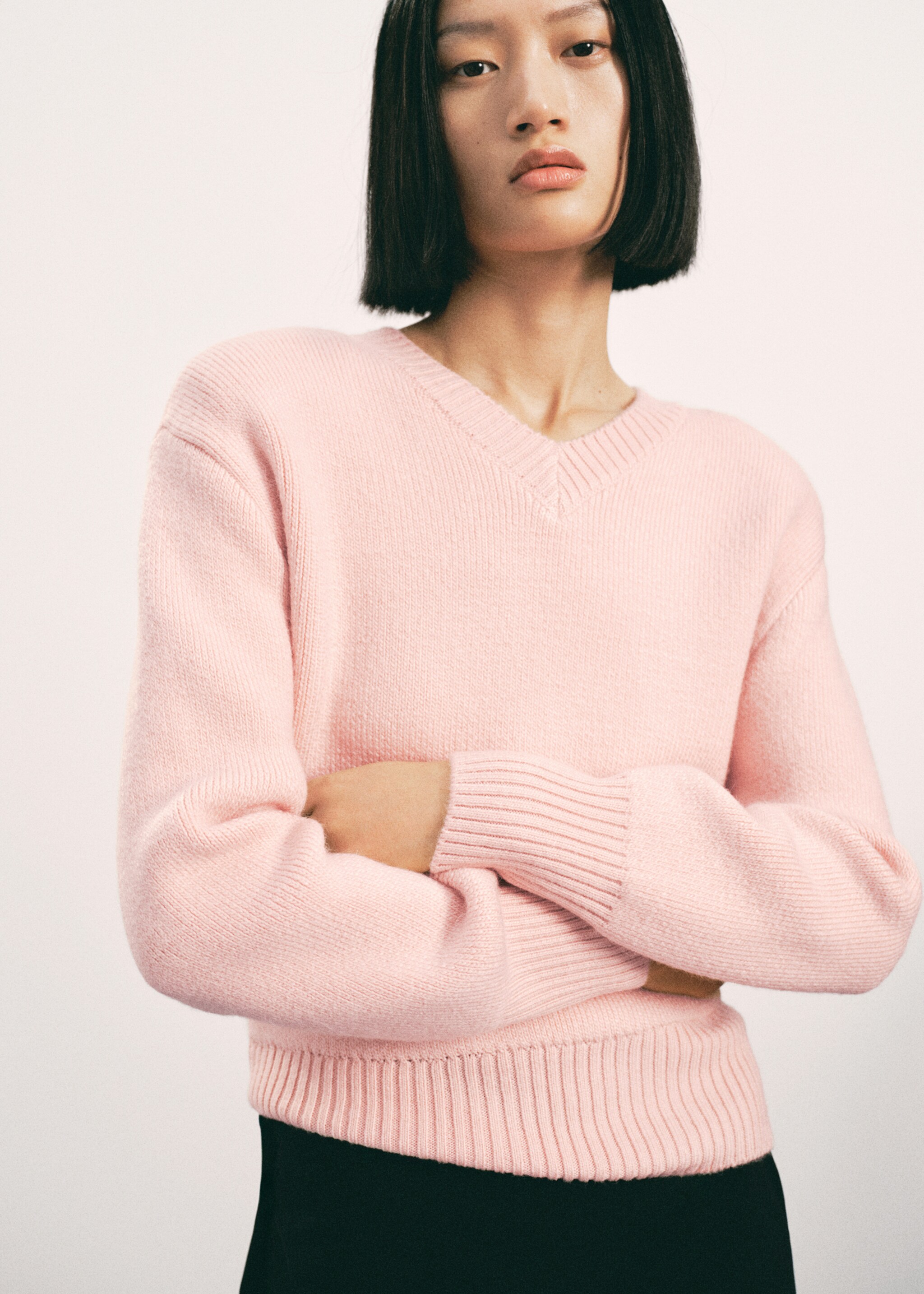 Pull-over maille col en V - Plan moyen, Rose pastel. Ref: 17007840-00.