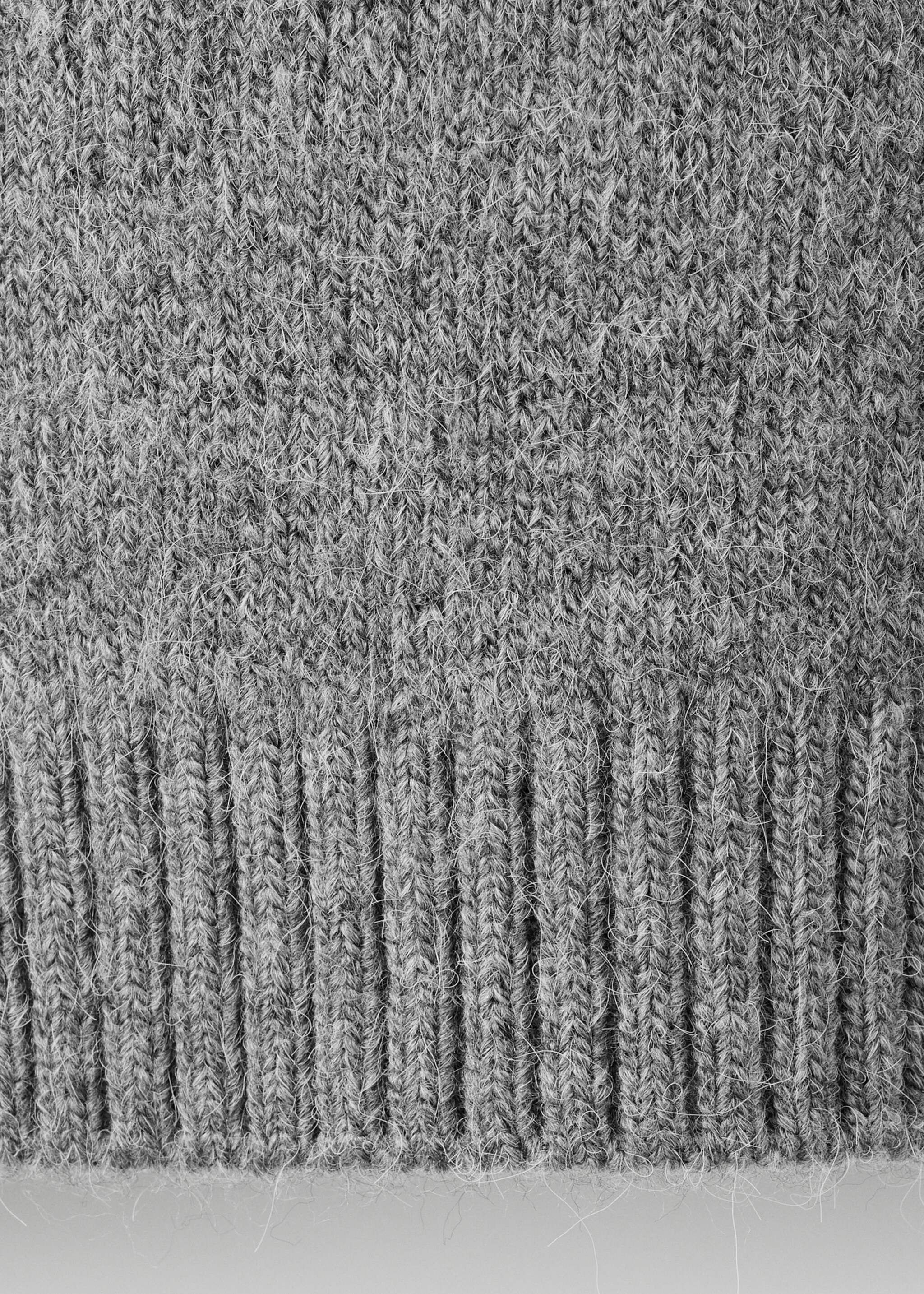 Pull en maille moyenne - Détail de l'article 0, Gris. Ref: 17007842-00.