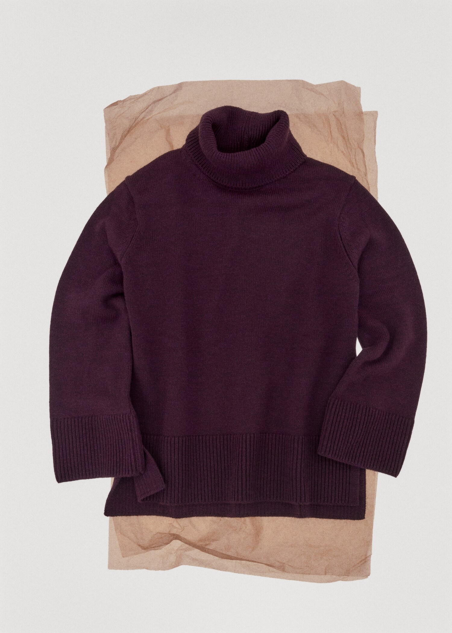 Rollkragenpullover mit Öffnungen - Detail des Artikels 7