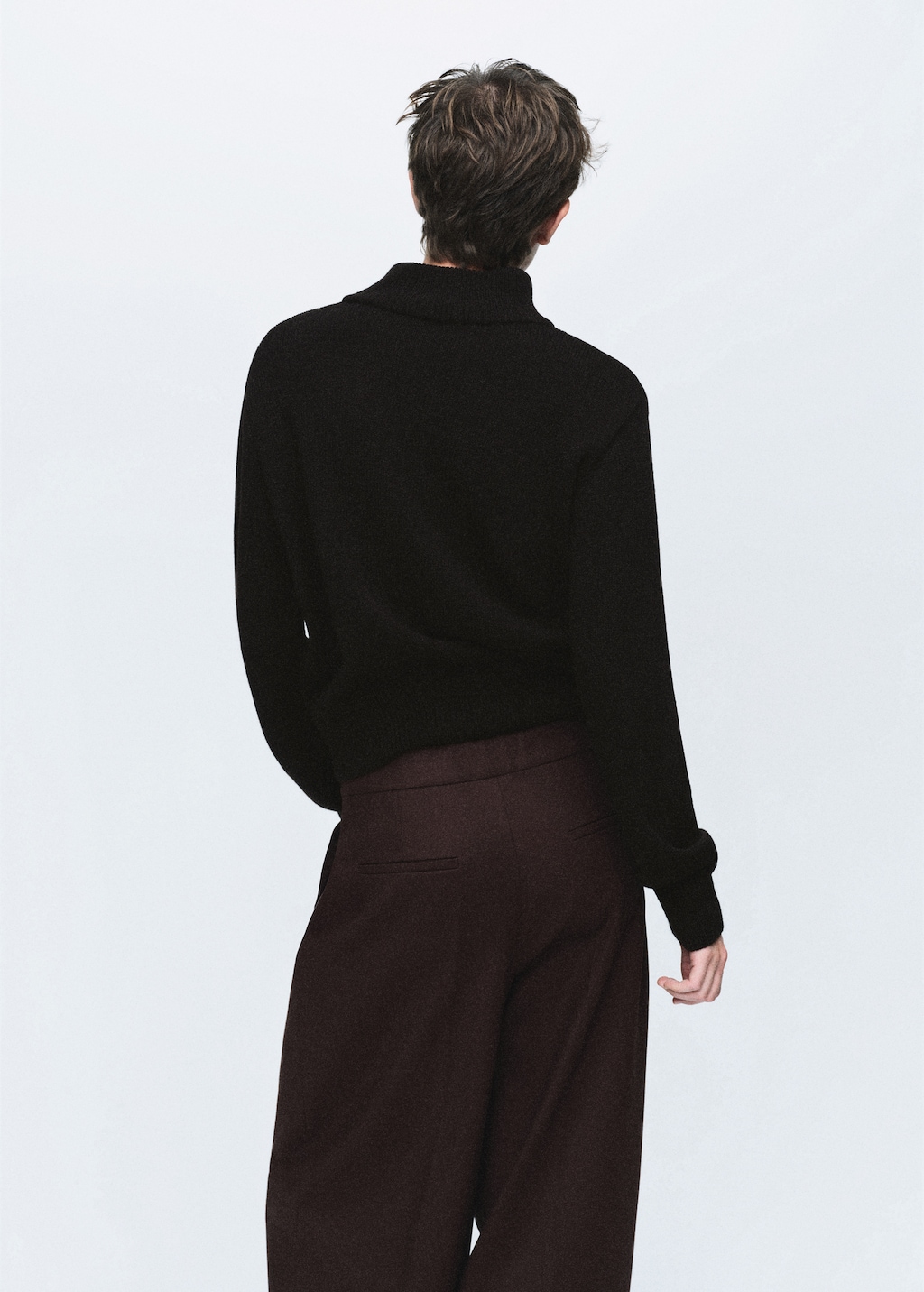 Perkins-neck sweater with button