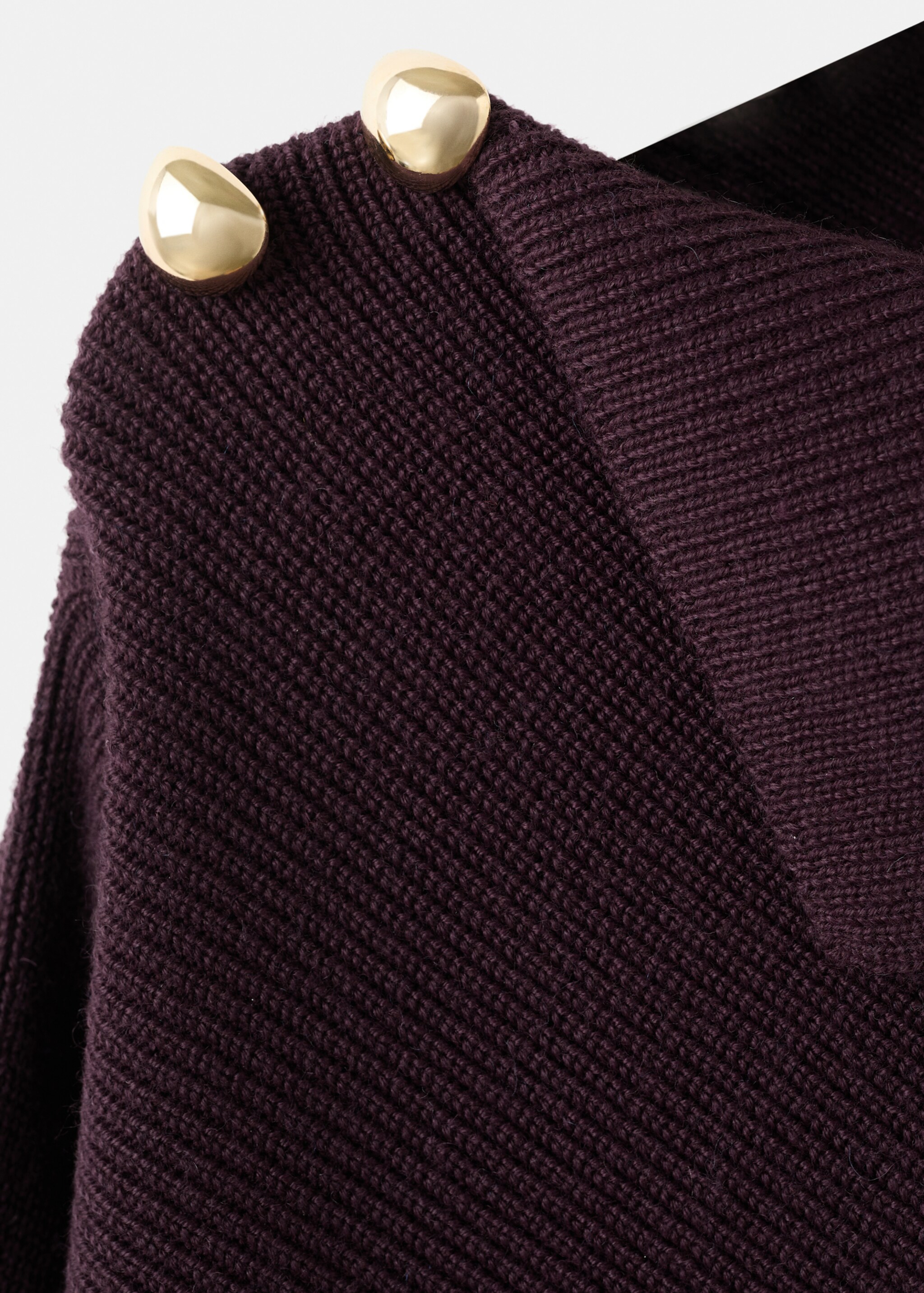 Sweater with asymmetrical neck and jewel buttons - Details of the article 8, Wine. Ref: 17007845-00.