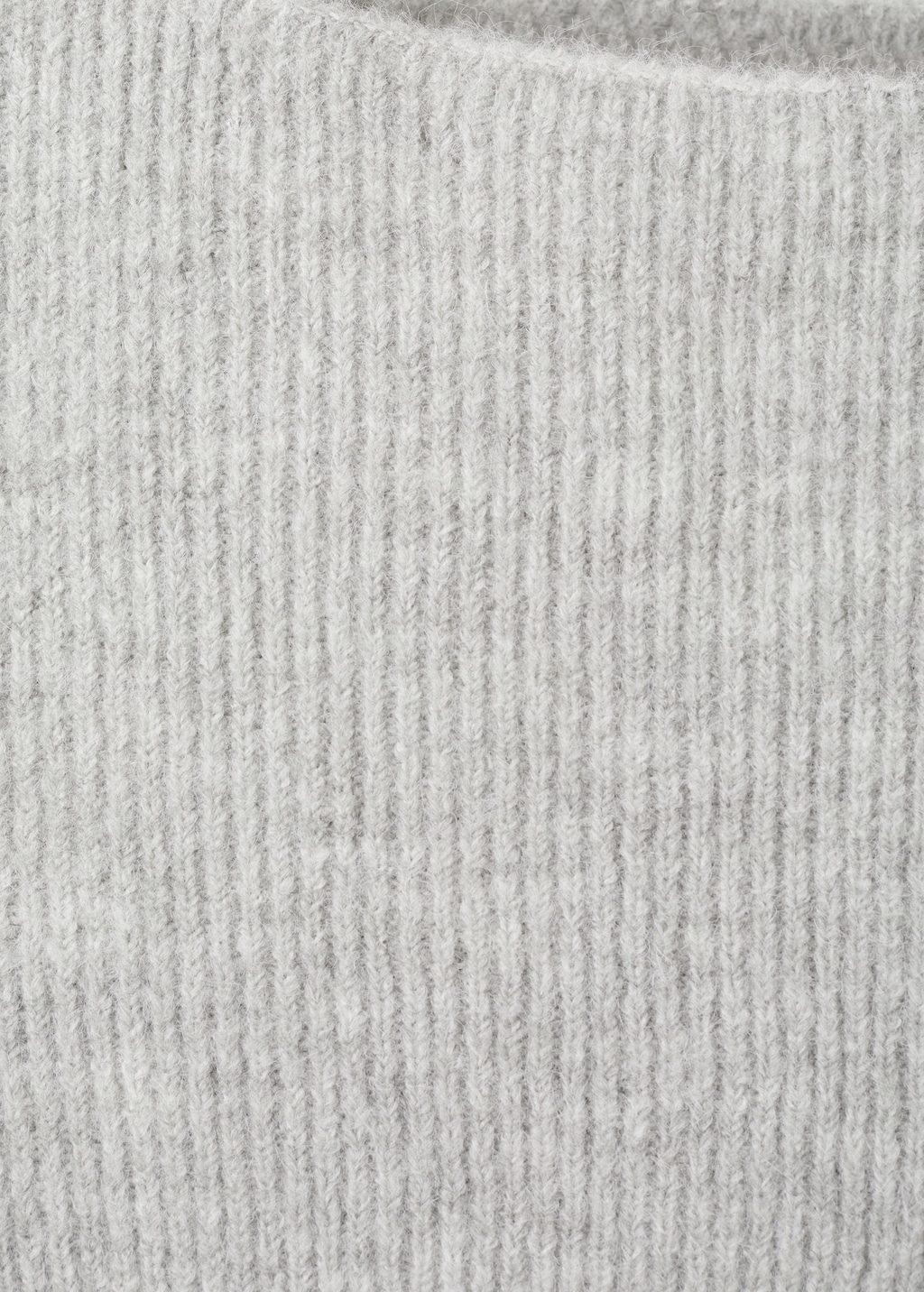 Knitted ribbed sweater