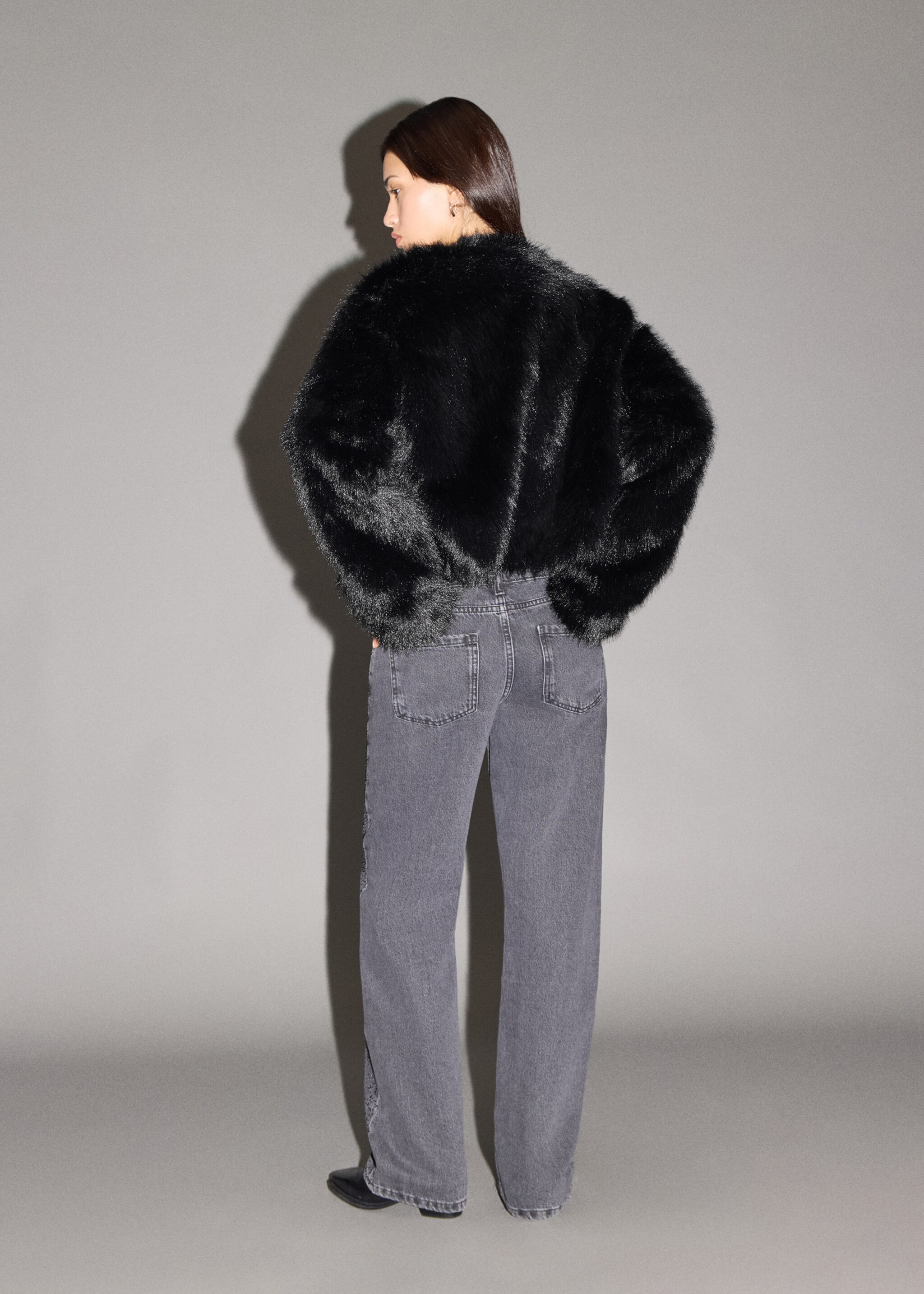 Short fur effect coat - Reverse of the article, Black. Ref: 17007887-00.