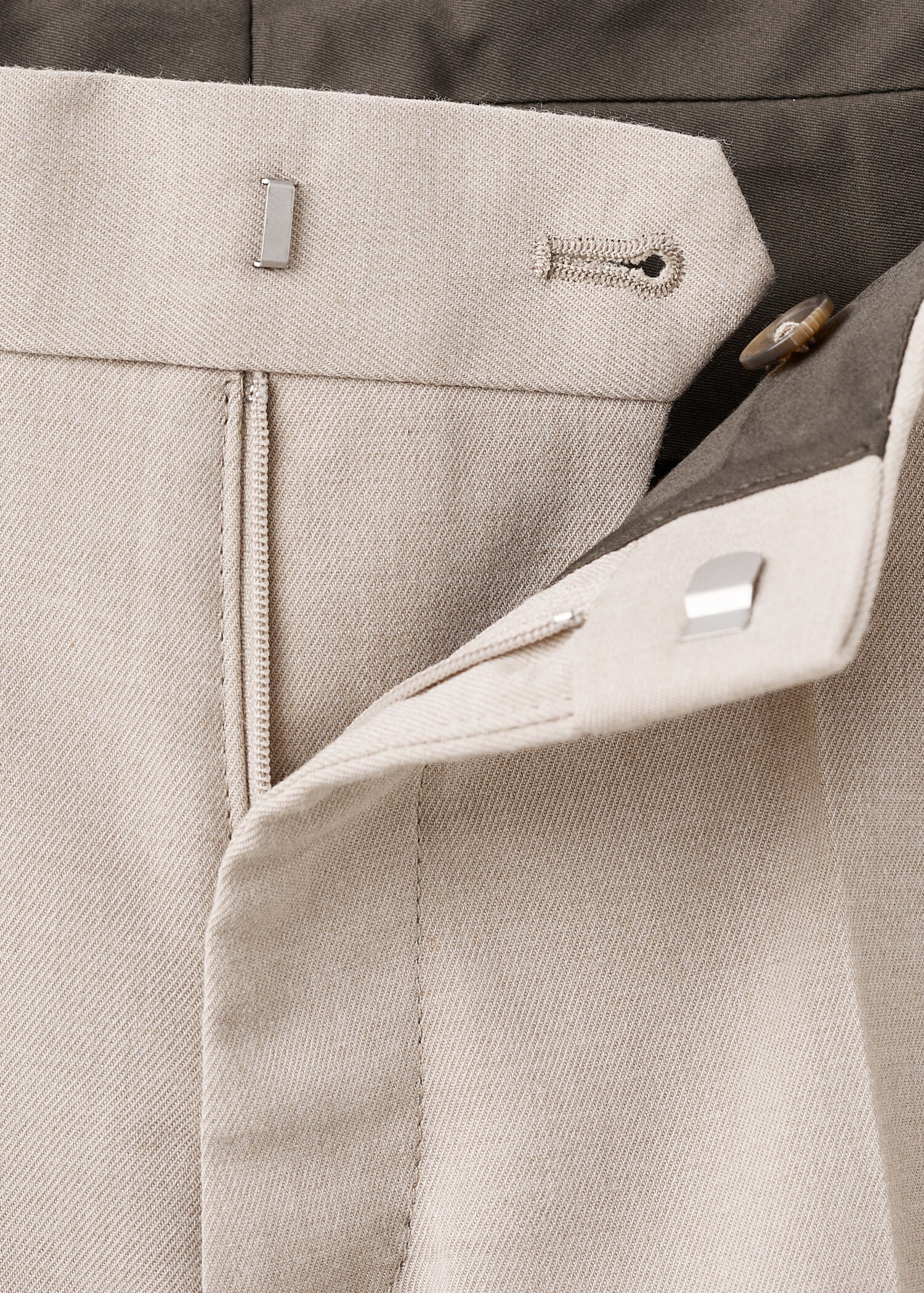 Regular-fit pleated trousers - Details of the article 8