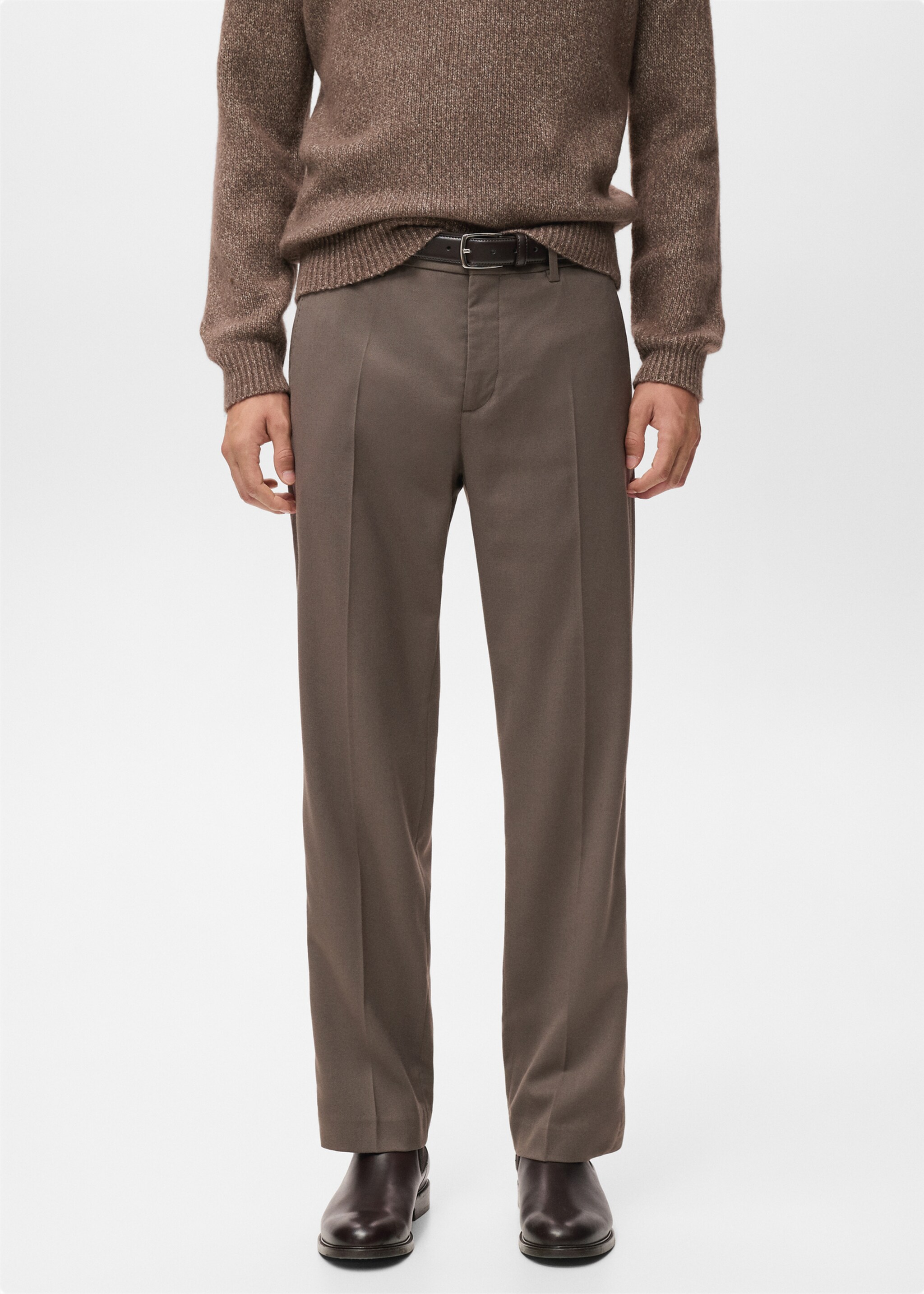 Regular-fit pleated trousers - Medium plane, Medium Brown. Ref: 17007890-00.