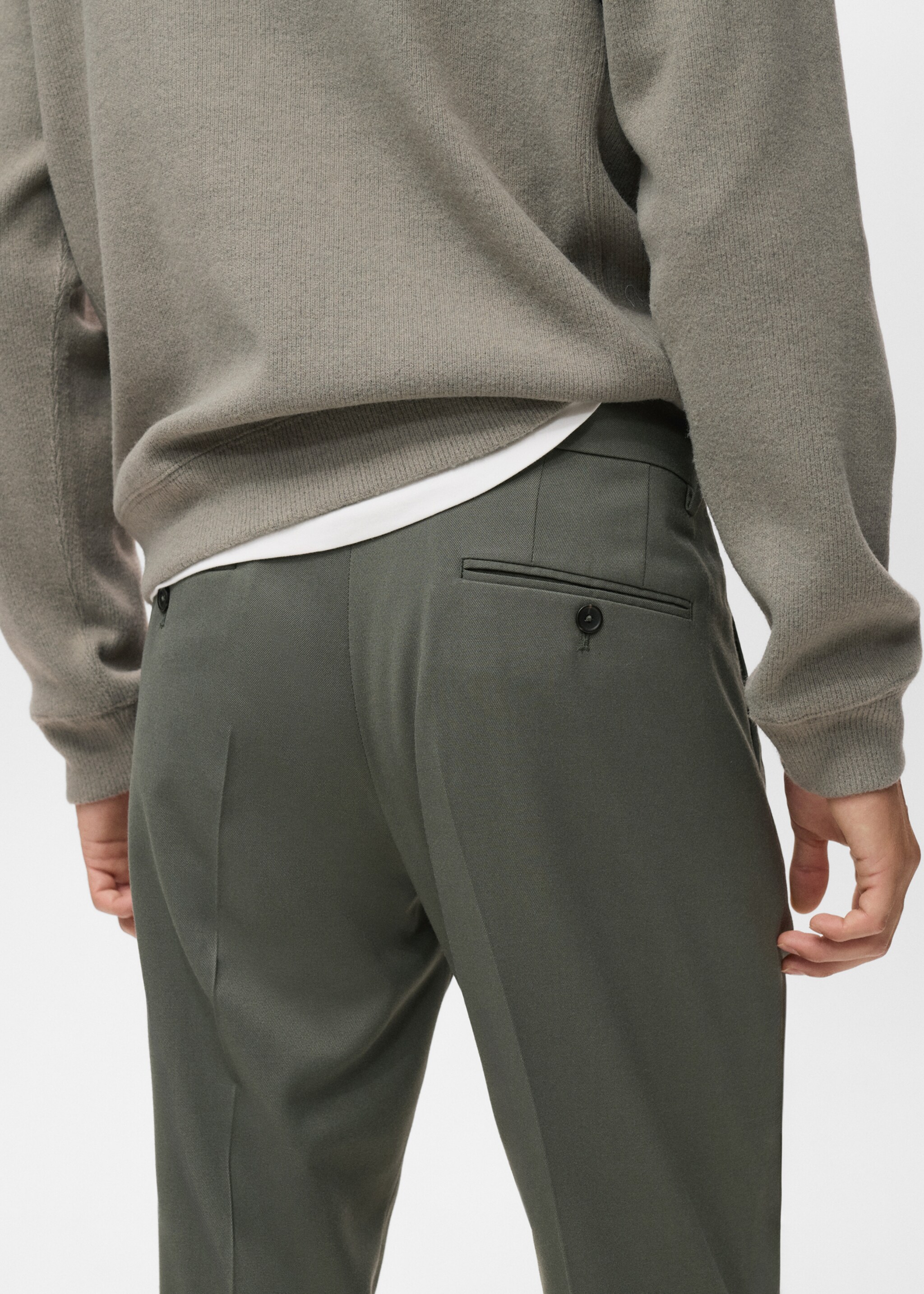 Regular-fit pleated trousers - Details of the article 6, Dark Green. Ref: 17007890-00.