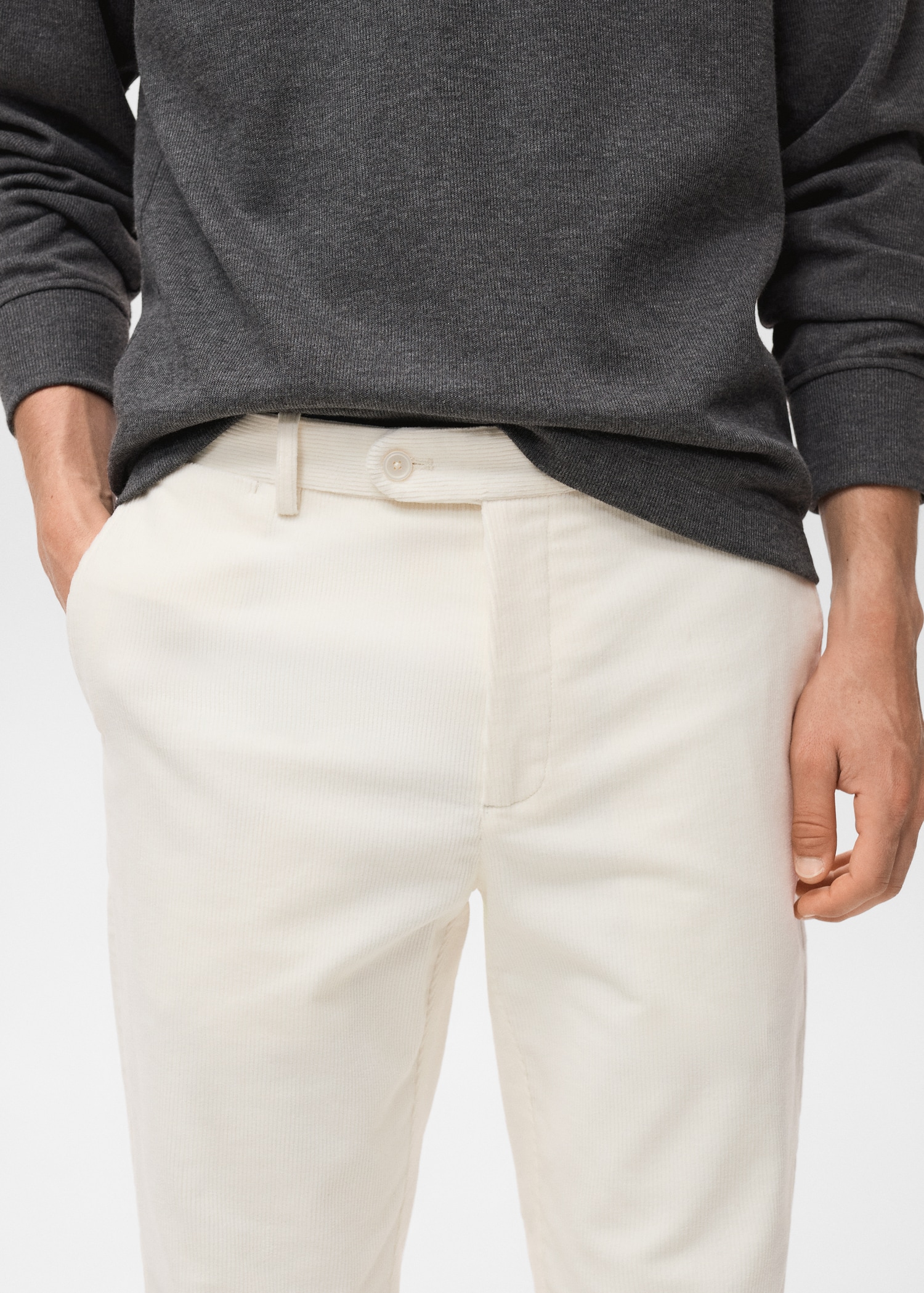 Trousers voyage - Details of the article 1