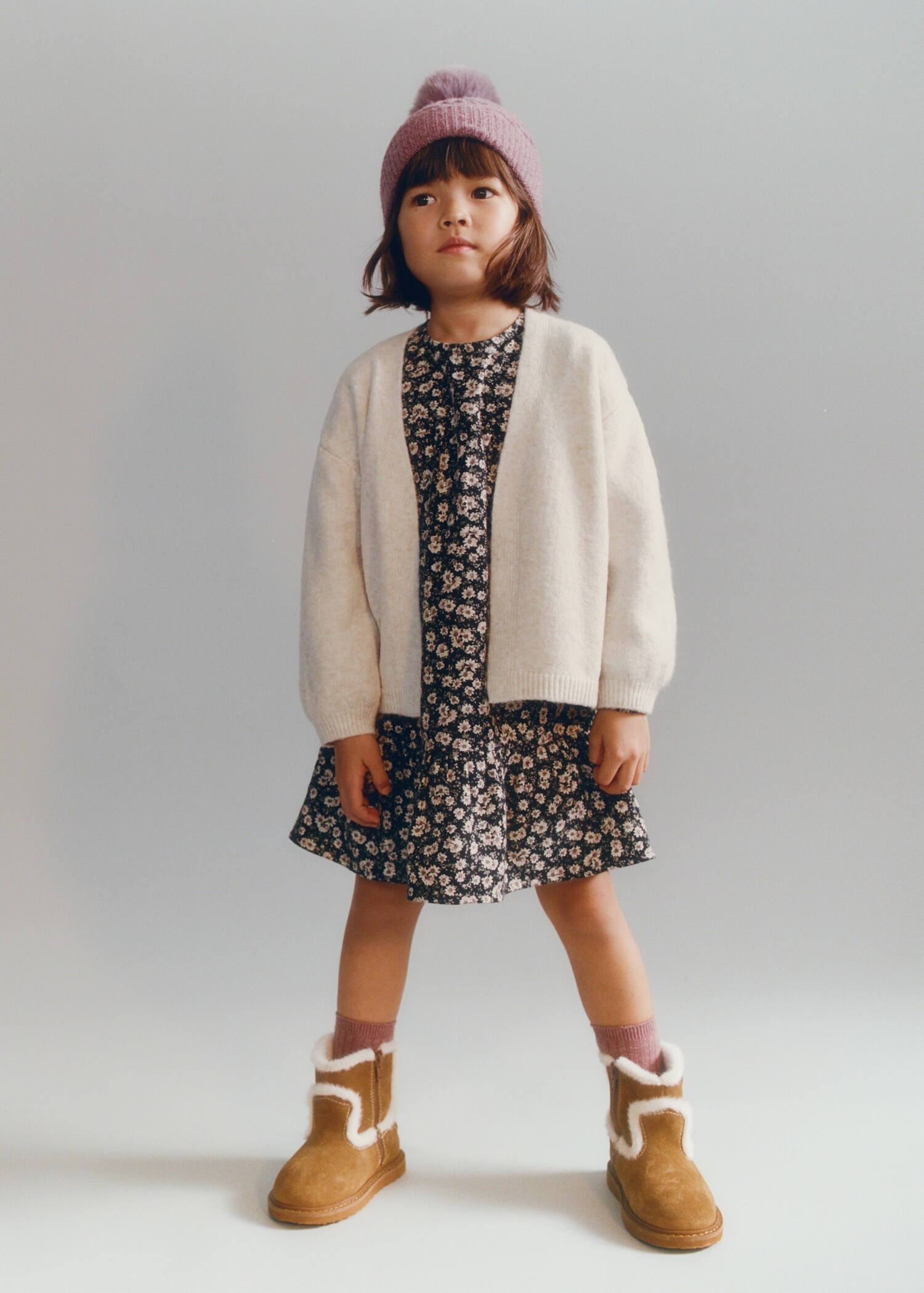 Fur-effect suede ankle boots - Details of the article 5