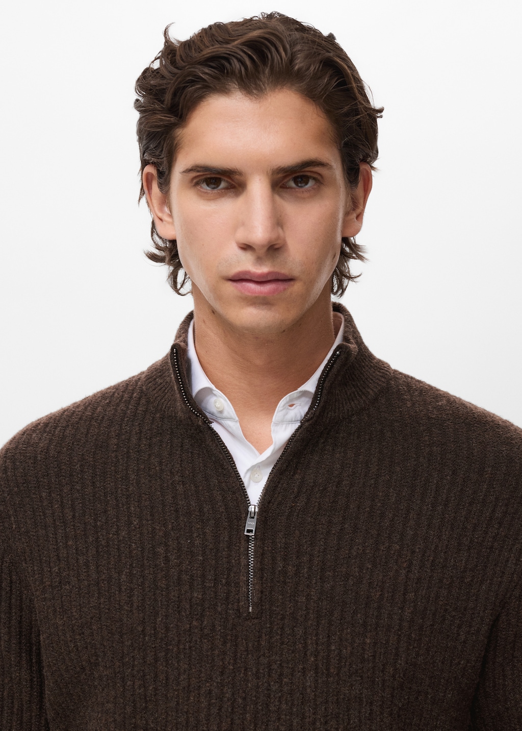 Ribbed sweater with zip neck