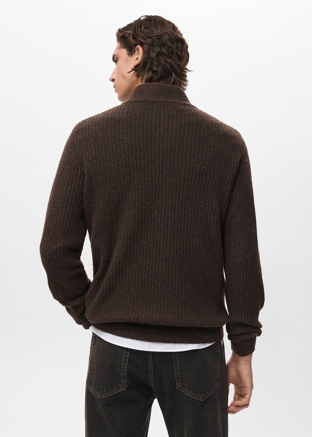Ribbed sweater with zip neck