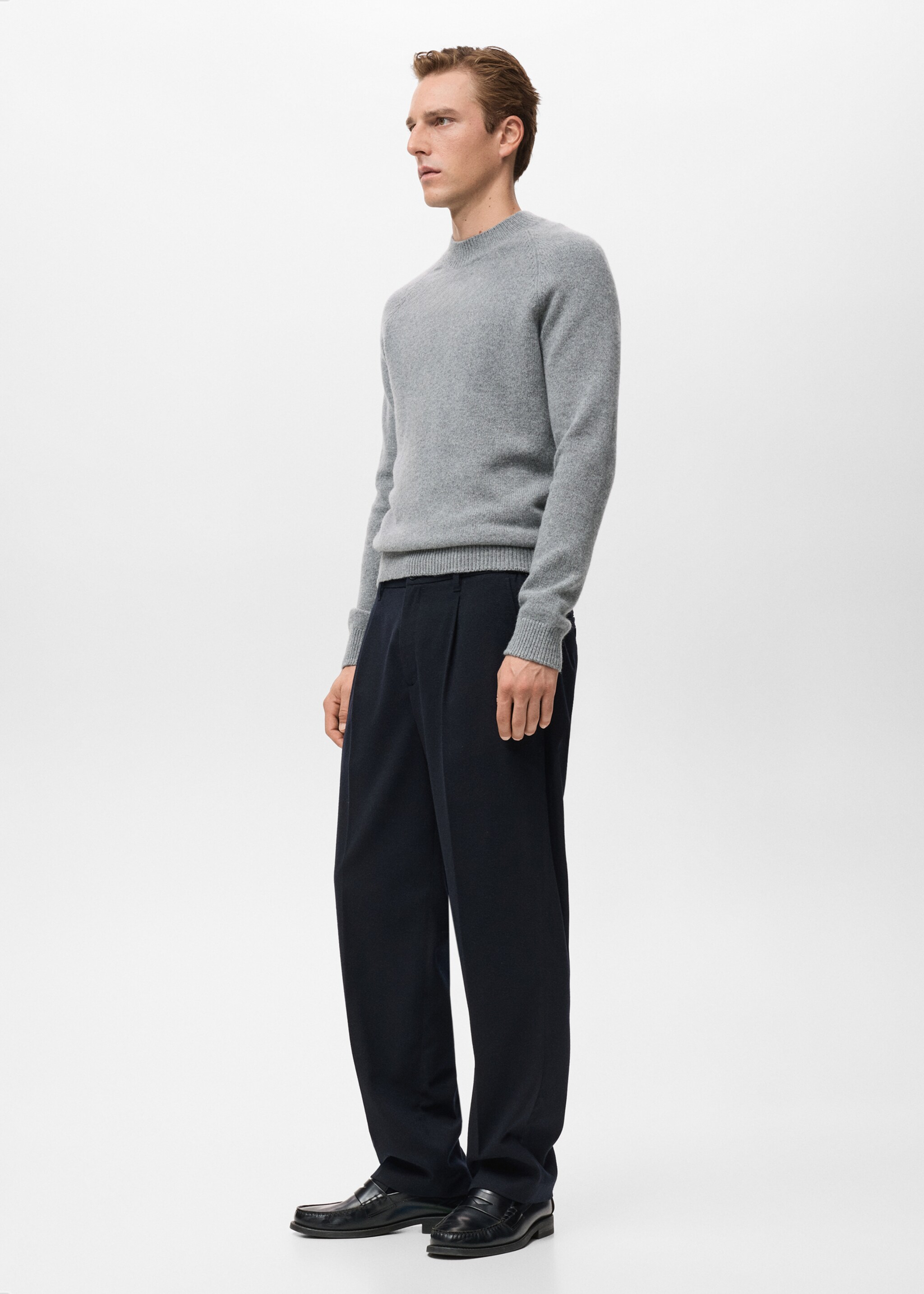 100% Italian wool knitted sweater - Details of the article 2, Medium Heather Grey. Ref: 17007907-00.