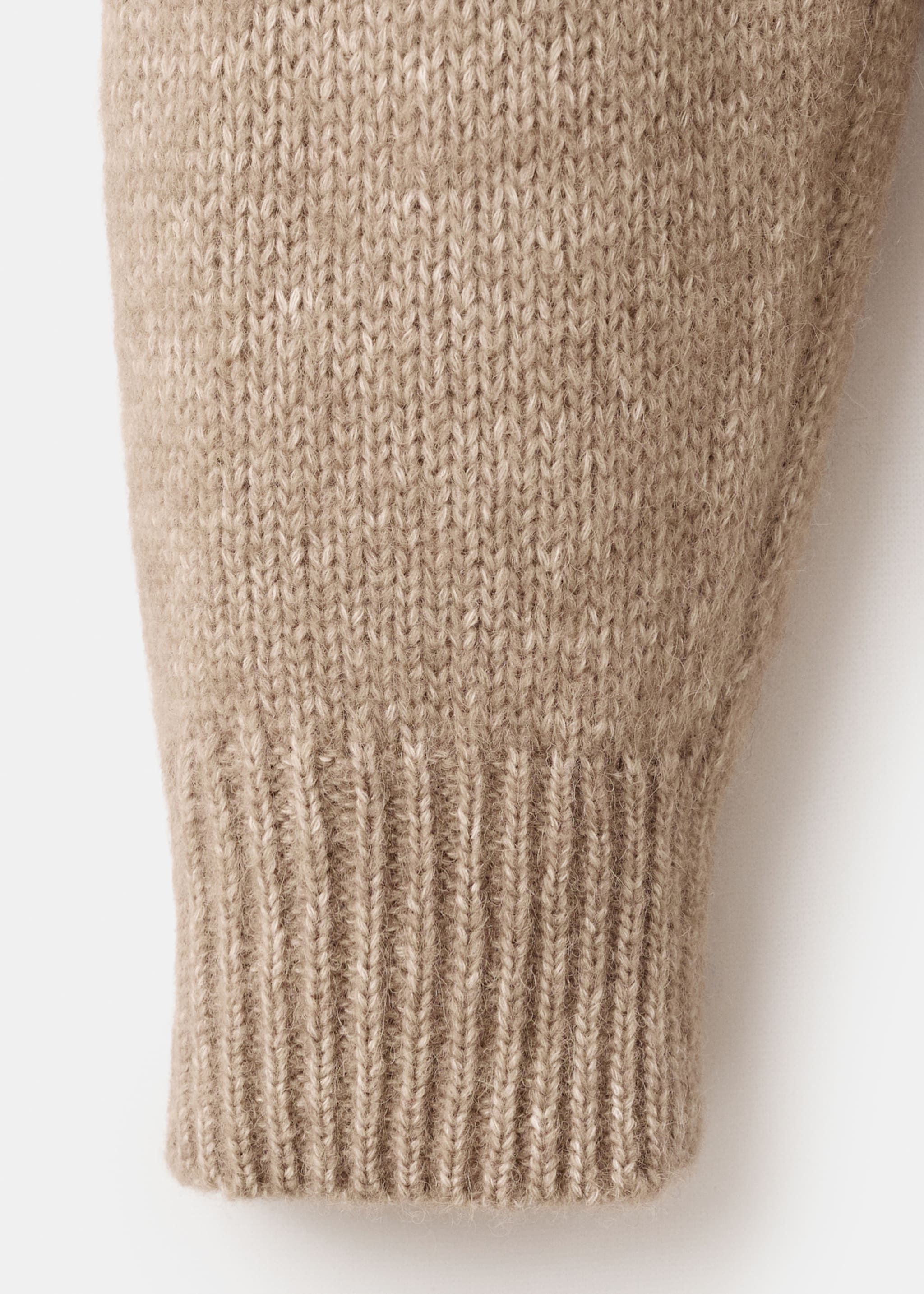 Sweater cris - Details of the article 0, Sand. Ref: 17007908-00.