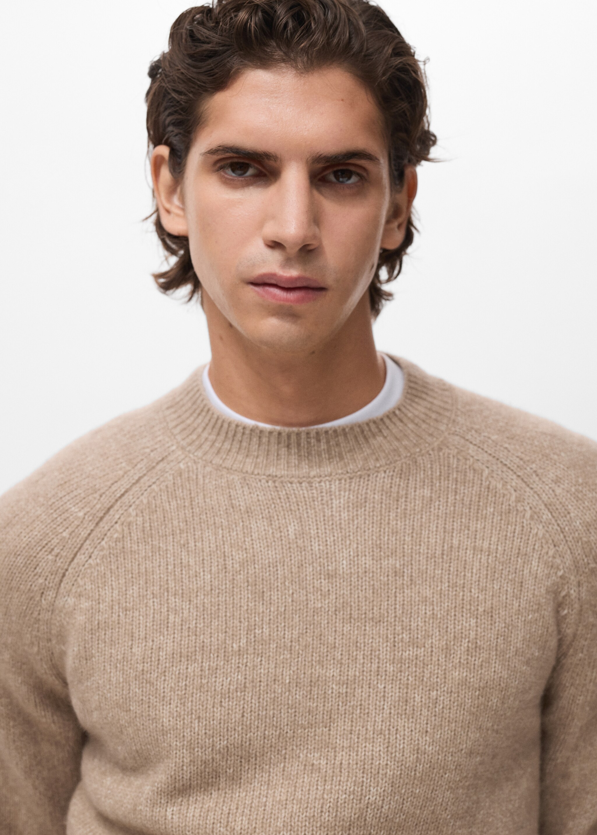 Sweater cris - Details of the article 1, Sand. Ref: 17007908-00.