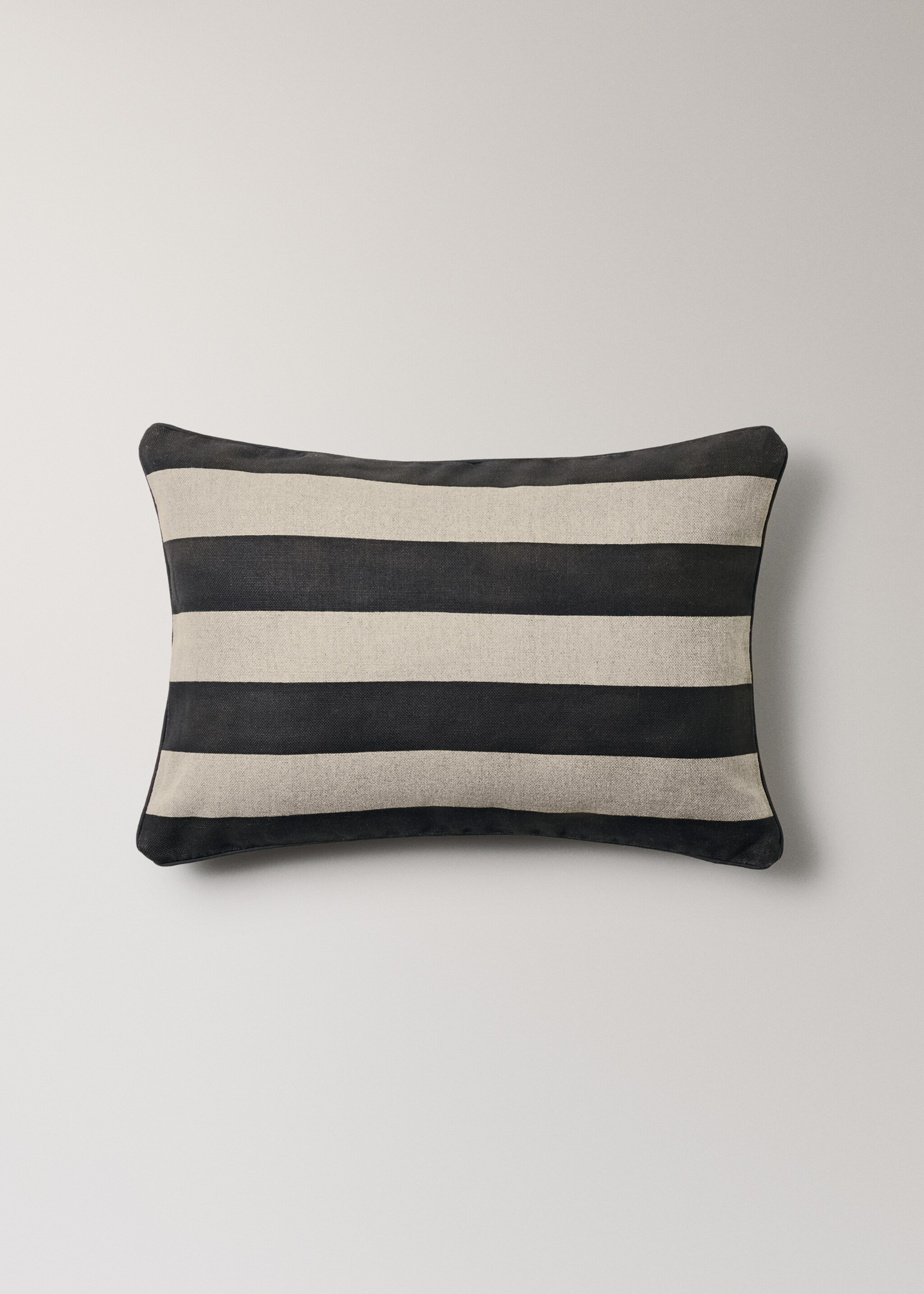 Navlaka za jastuk s patentnim zatvaračem od 100 % lana s prugastim uzorkom i patentnim zatvaračem, 40x60 cm - Artikl bez modela, Siva. Ref: 17007909-00.