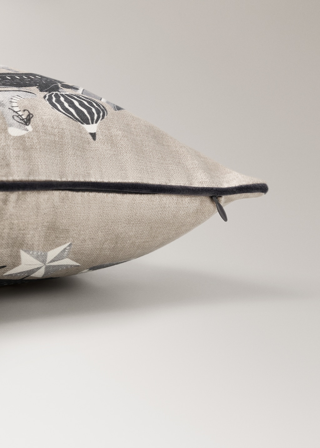 Cushion cover with embroidered detail 11.8x15.7in