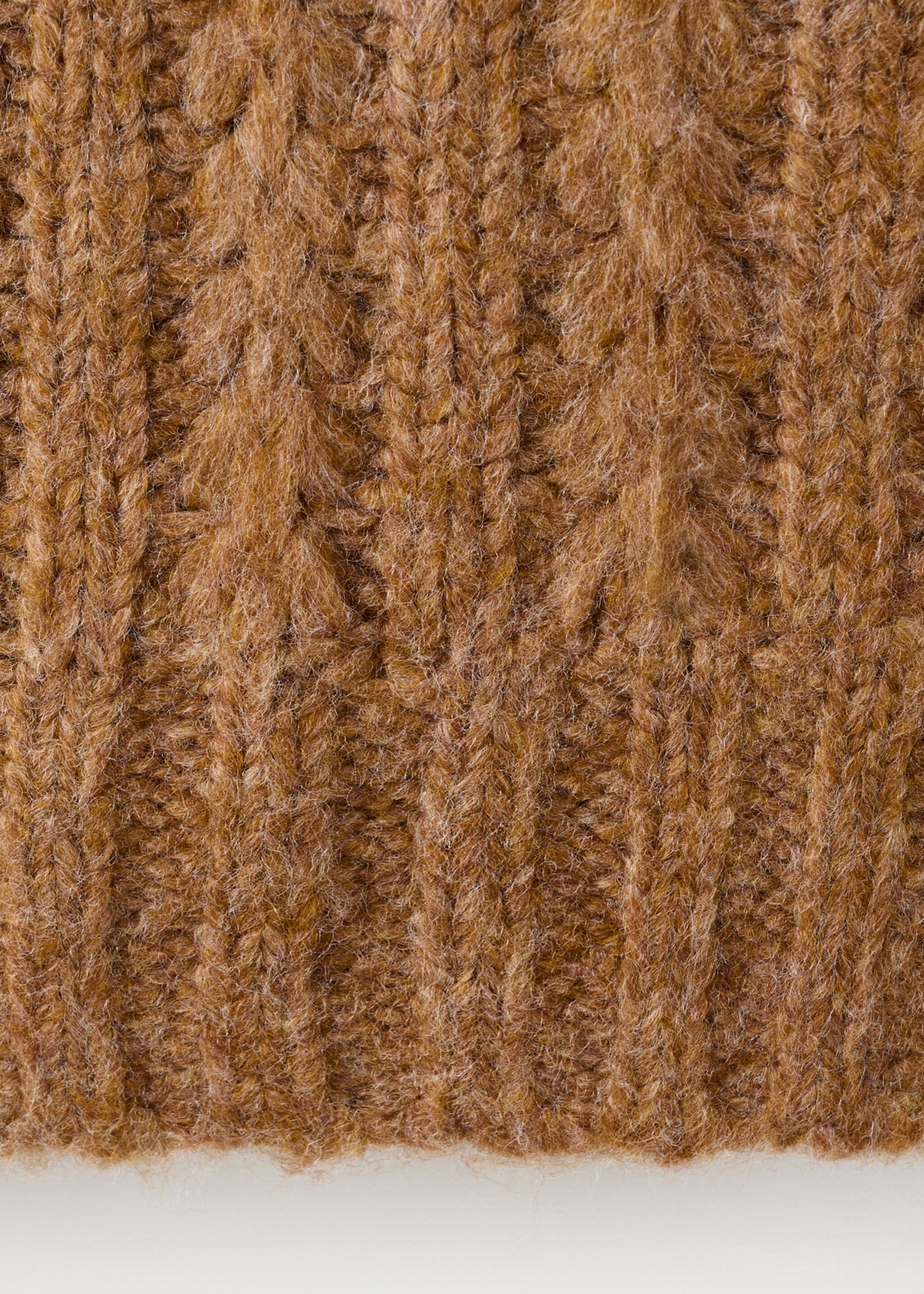 Chunky-knit sweater - Details of the article 0, Caramel. Ref: 17008274-00.