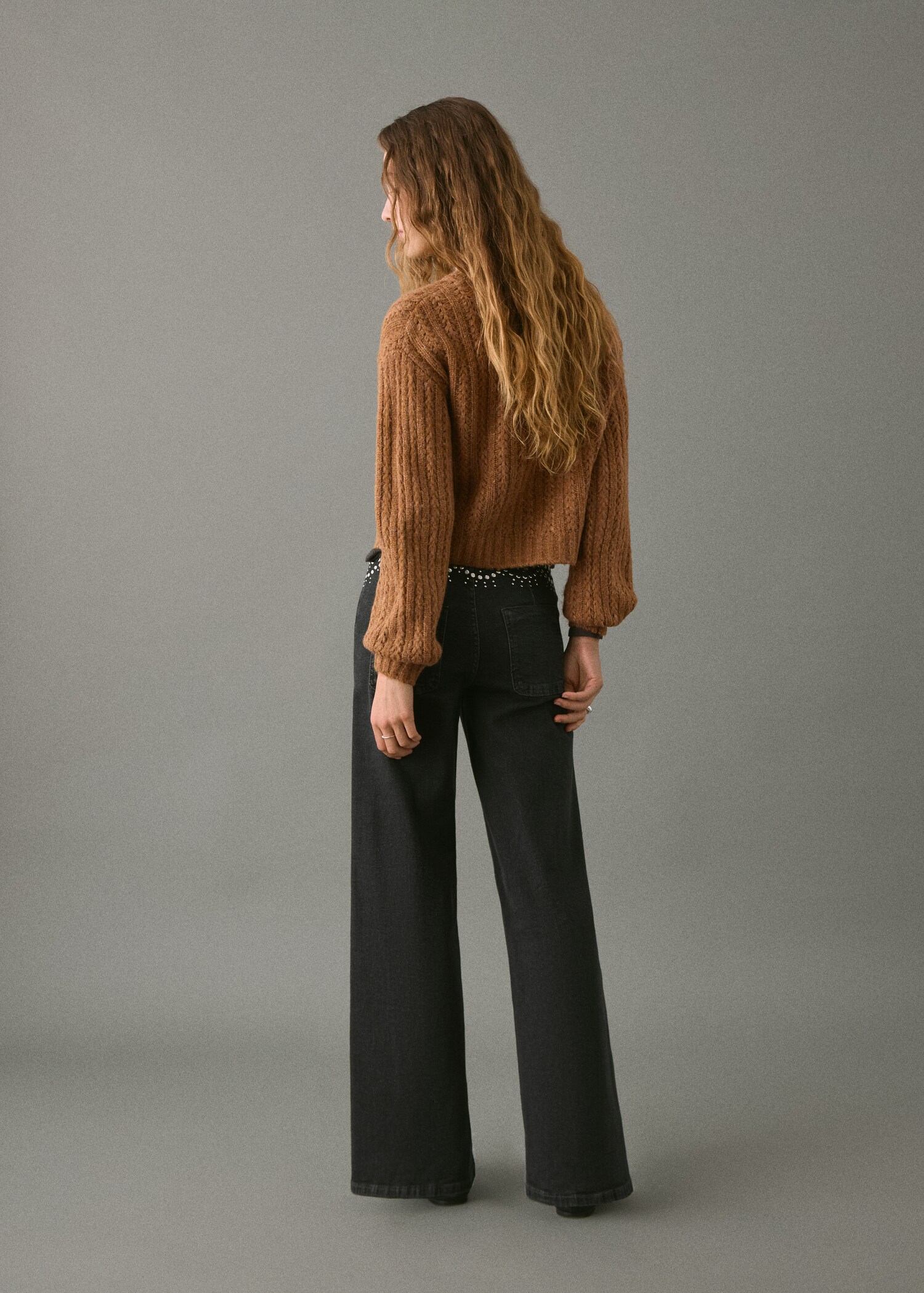 Chunky-knit sweater - Reverse of the article