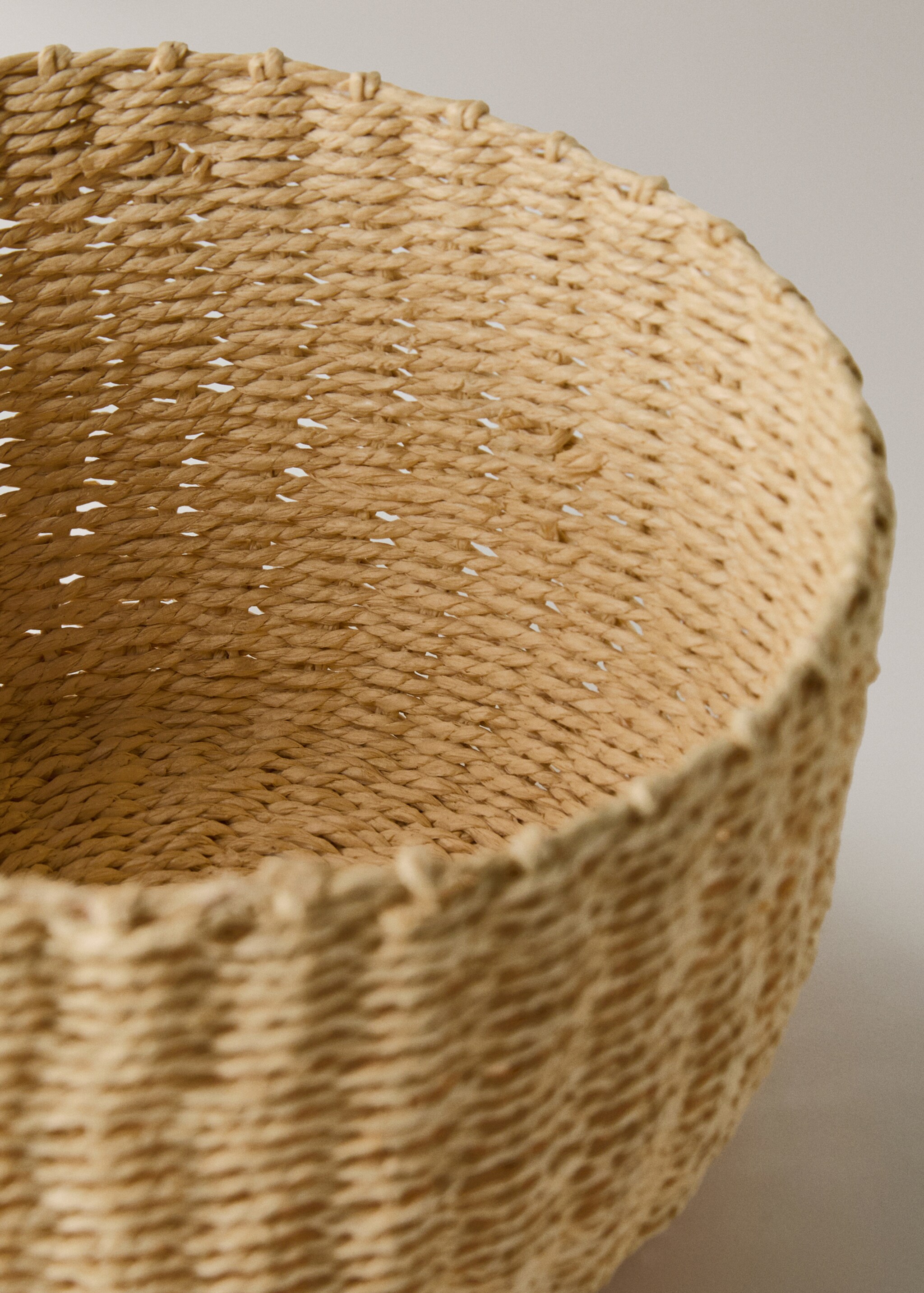Round paper basket - Details of the article 2, White. Ref: 17008279-00.