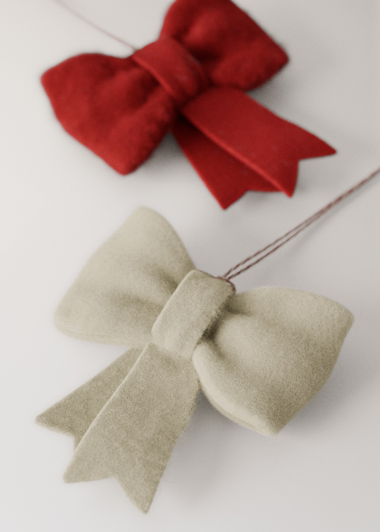 Felt bow decorations - Details of the article 3