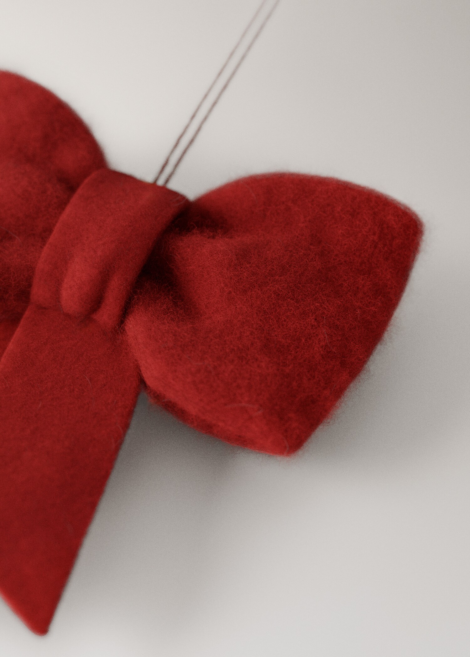 Felt bow decorations - Details of the article 2