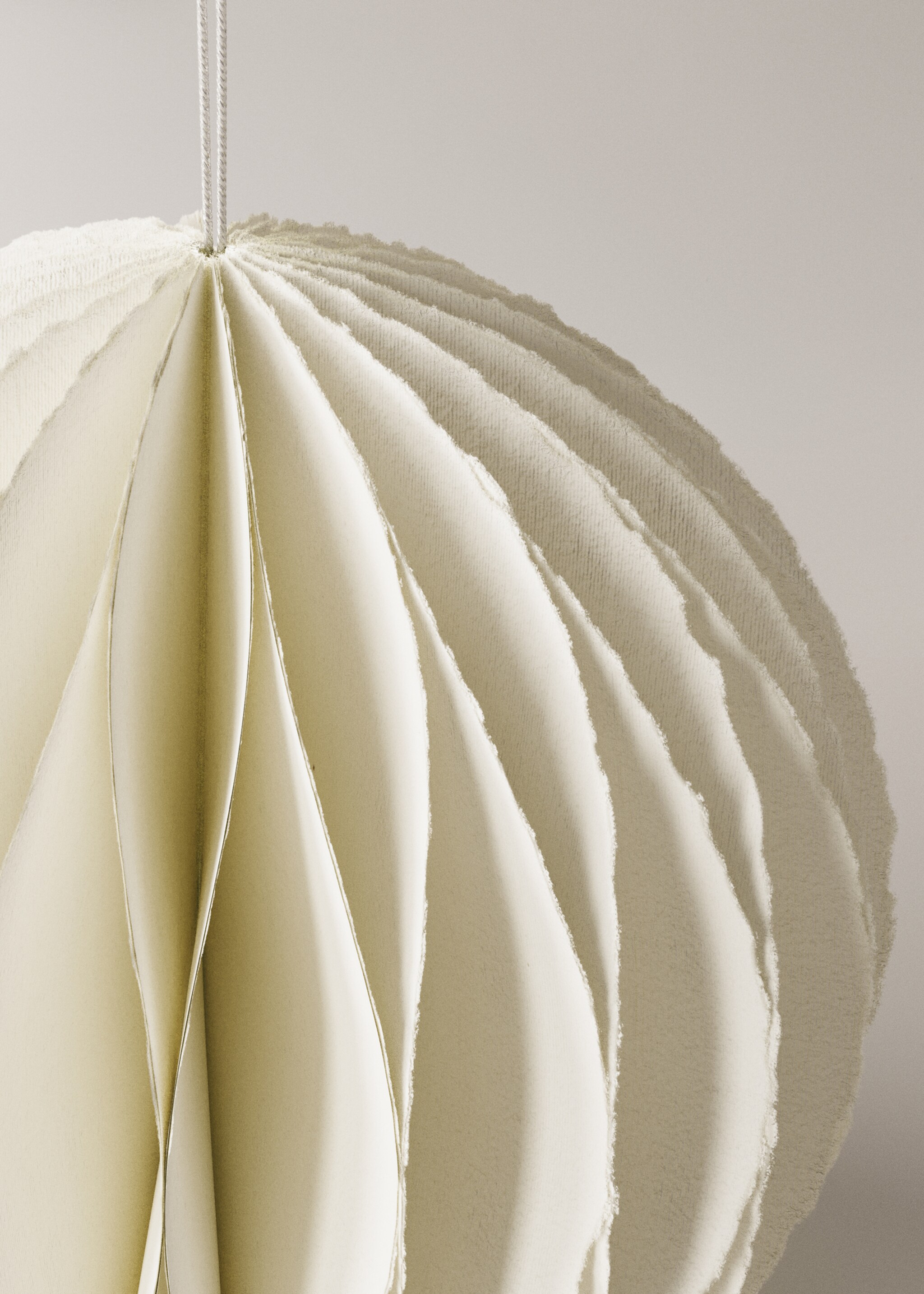 Spherical paper tree decoration - Details of the article 2, White. Ref: 17008297-00.
