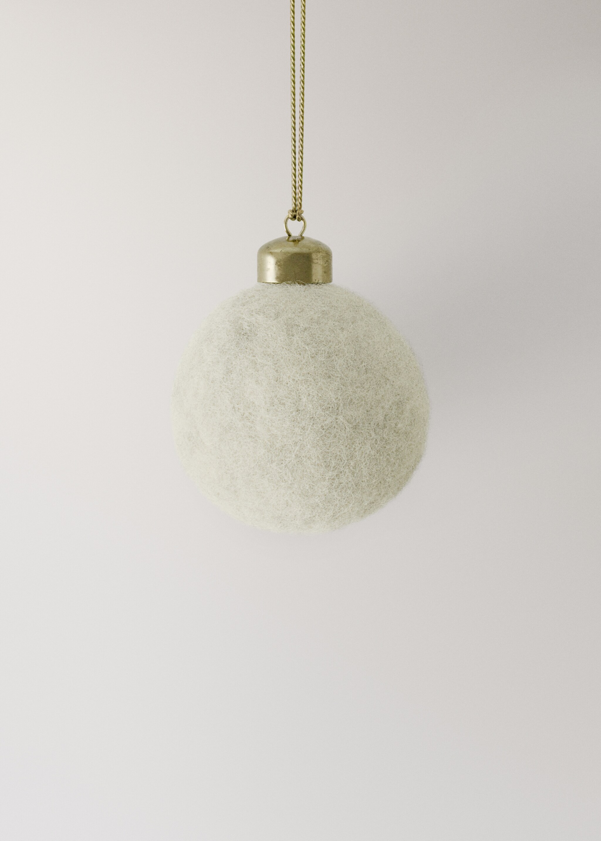 felt ball tree ornaments - Details of the article 1, White. Ref: 17008298-00.