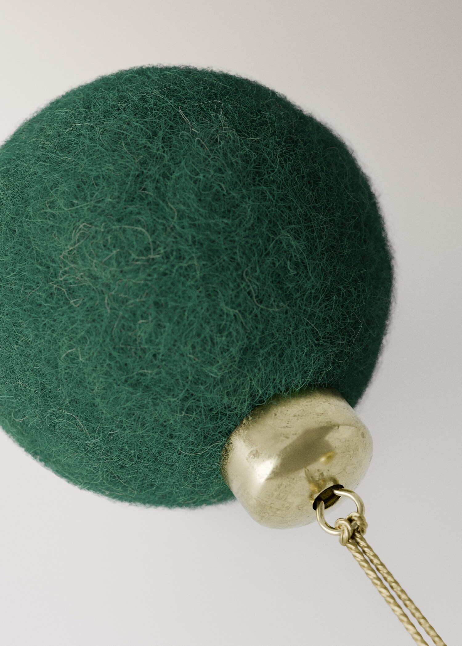 felt ball tree ornaments - Details of the article 3