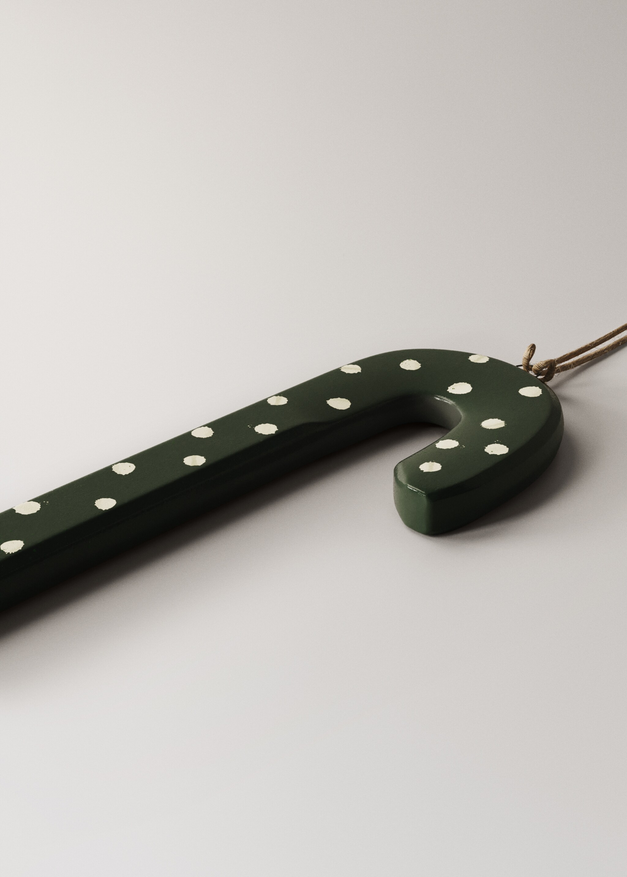 Caramel ornaments 100% wood - Details of the article 2, Green. Ref: 17008302-00.