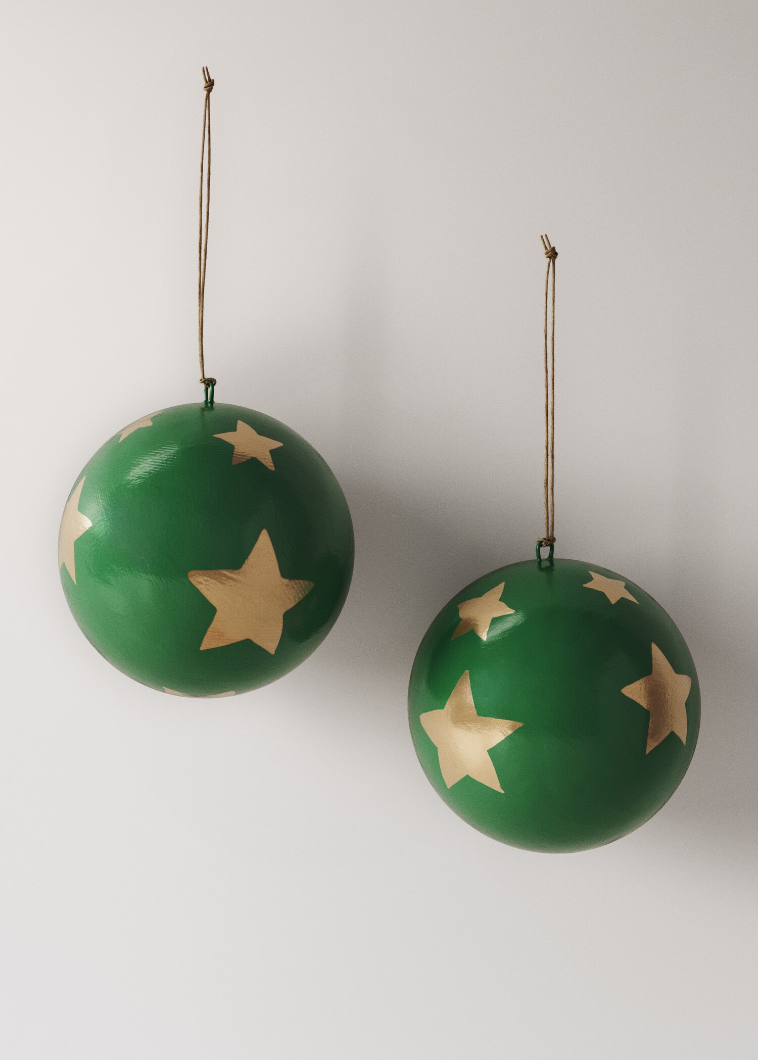 Papier-mâché ornaments - Article without model