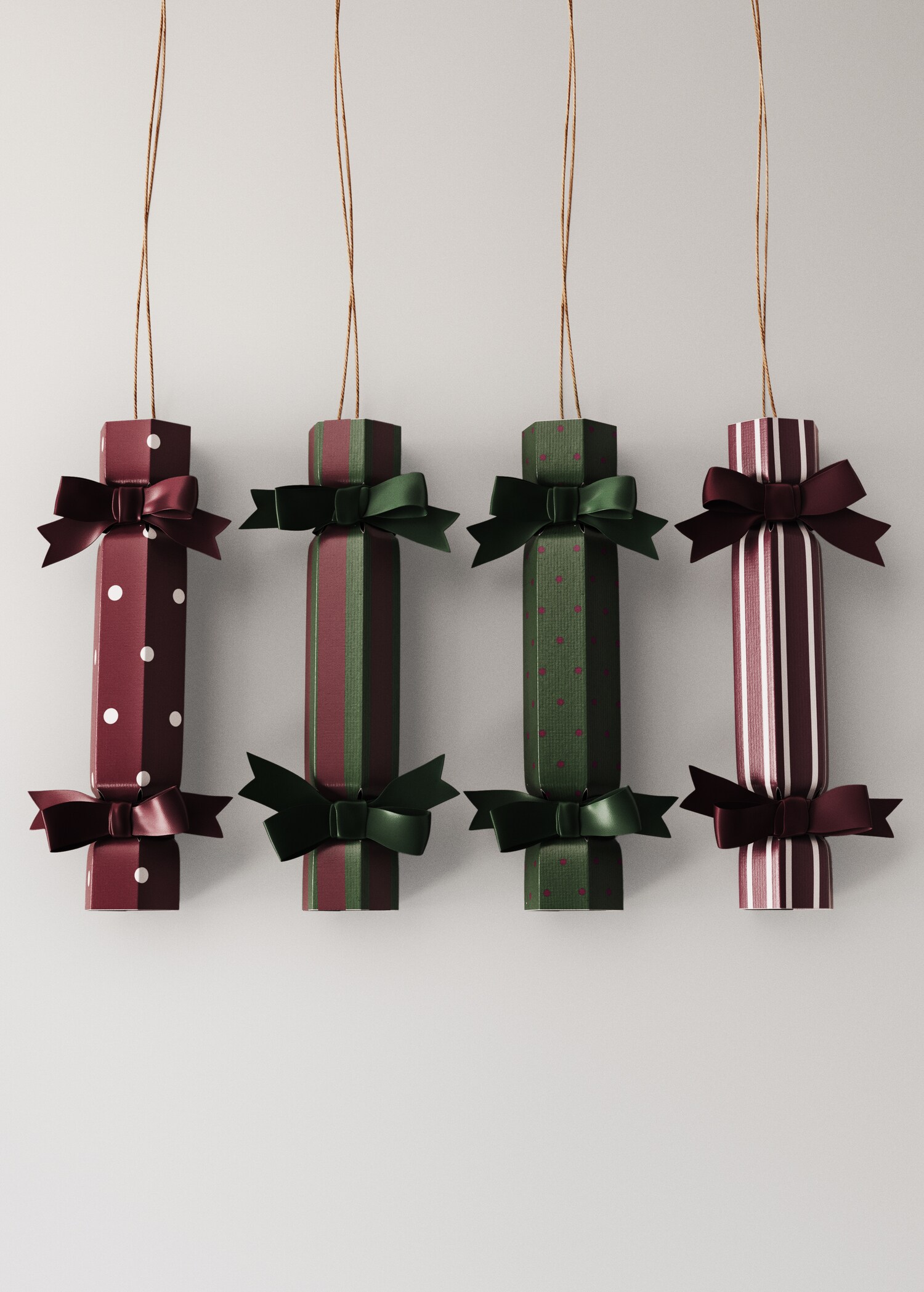 Ornamente de brad pocnitori surpriză - Articol fără model