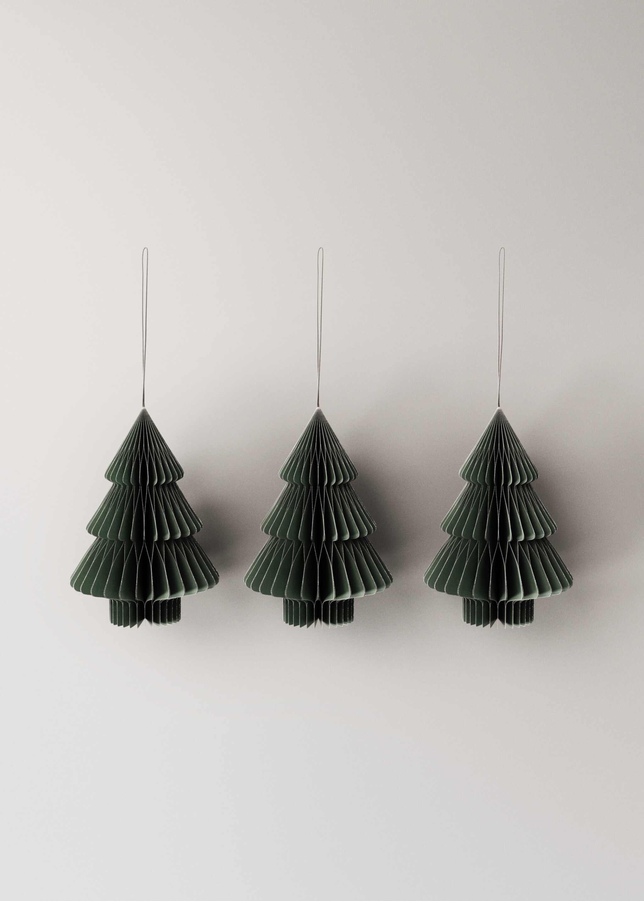 Set of paper tree ornaments - Article without model, Green. Ref: 17008313-00.