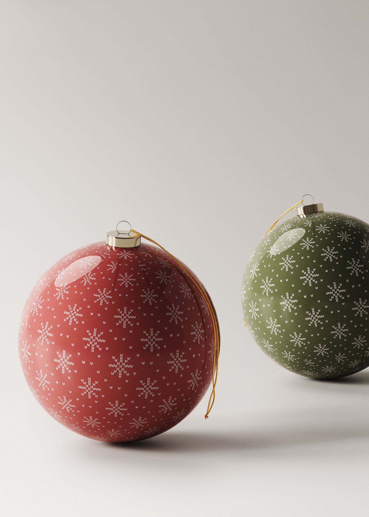 Christmas-themed bauble decorations - Details of the article 4