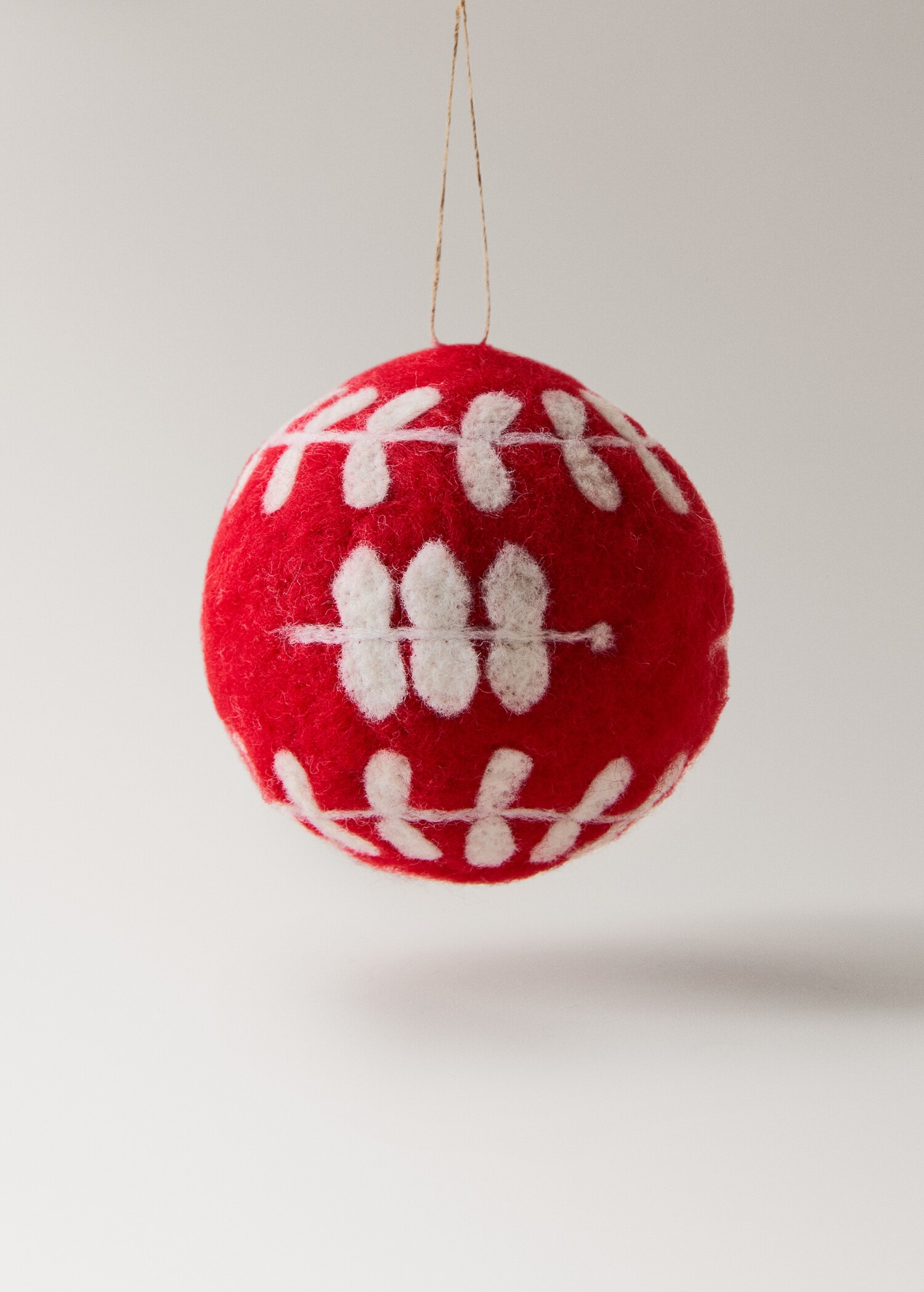 Felt tree ornaments - Details of the article 1