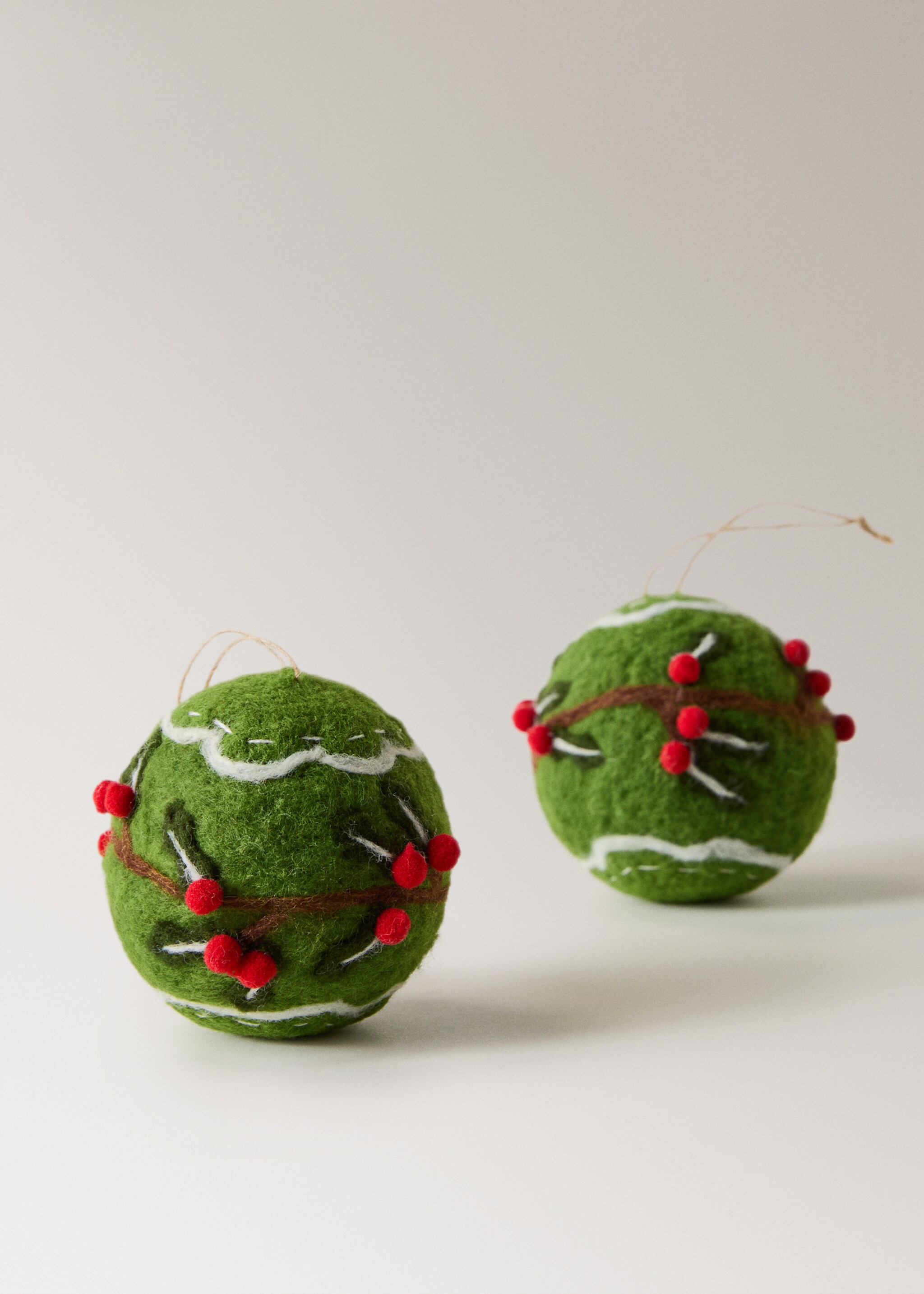 Felt tree ornaments - Details of the article 3, Green. Ref: 17008328-00.