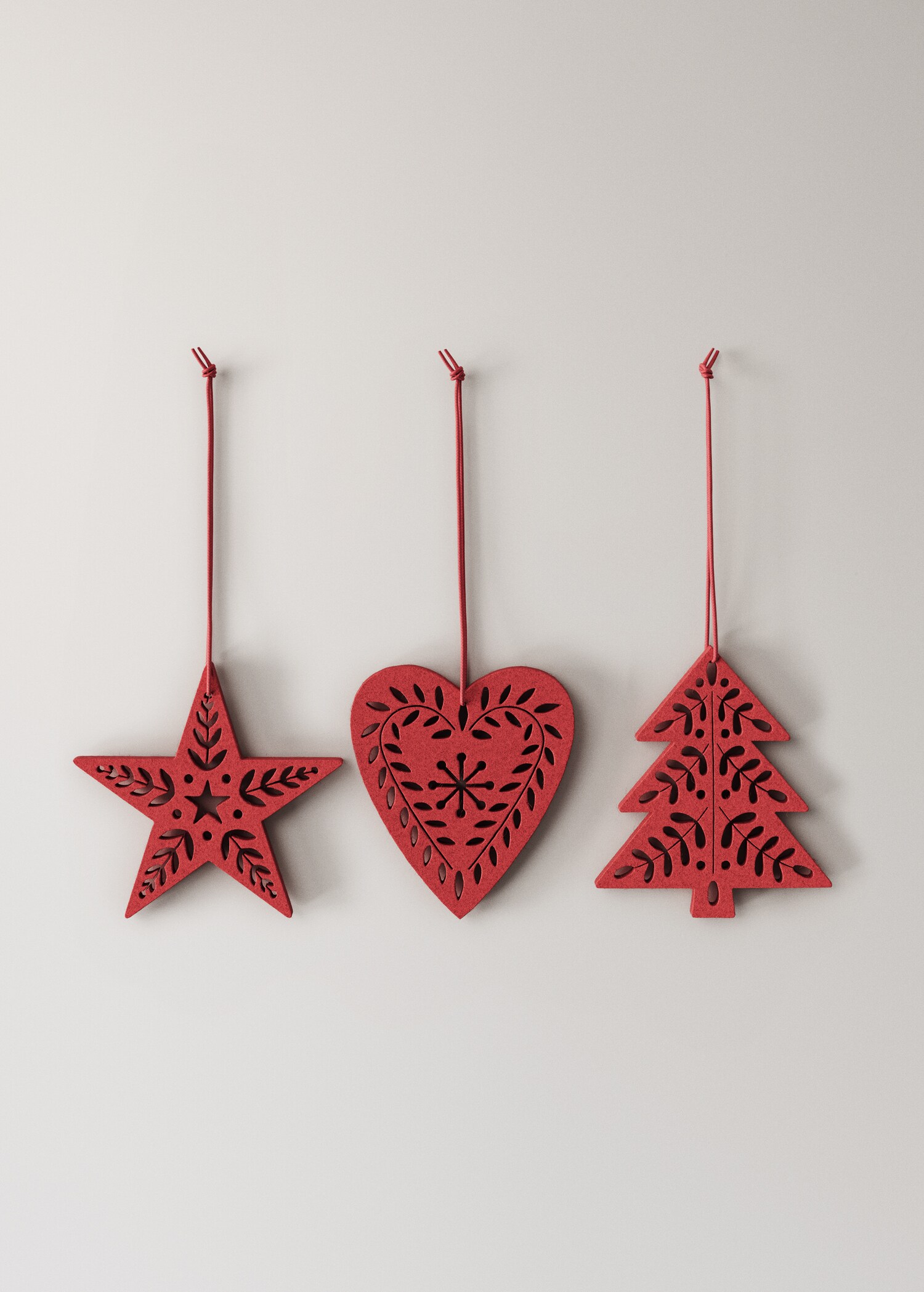 Στολίδια δέντρου από τσόχα 9 τμχ - Προϊόν χωρίς μοντέλο