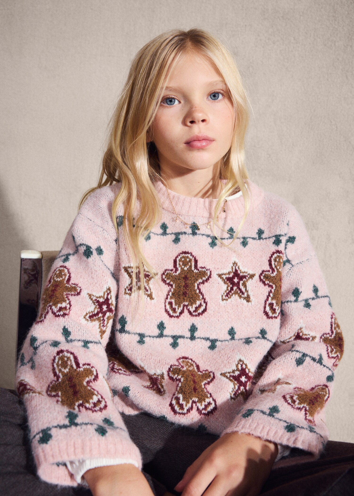 Christmas embroidered sweater - Details of the article 5