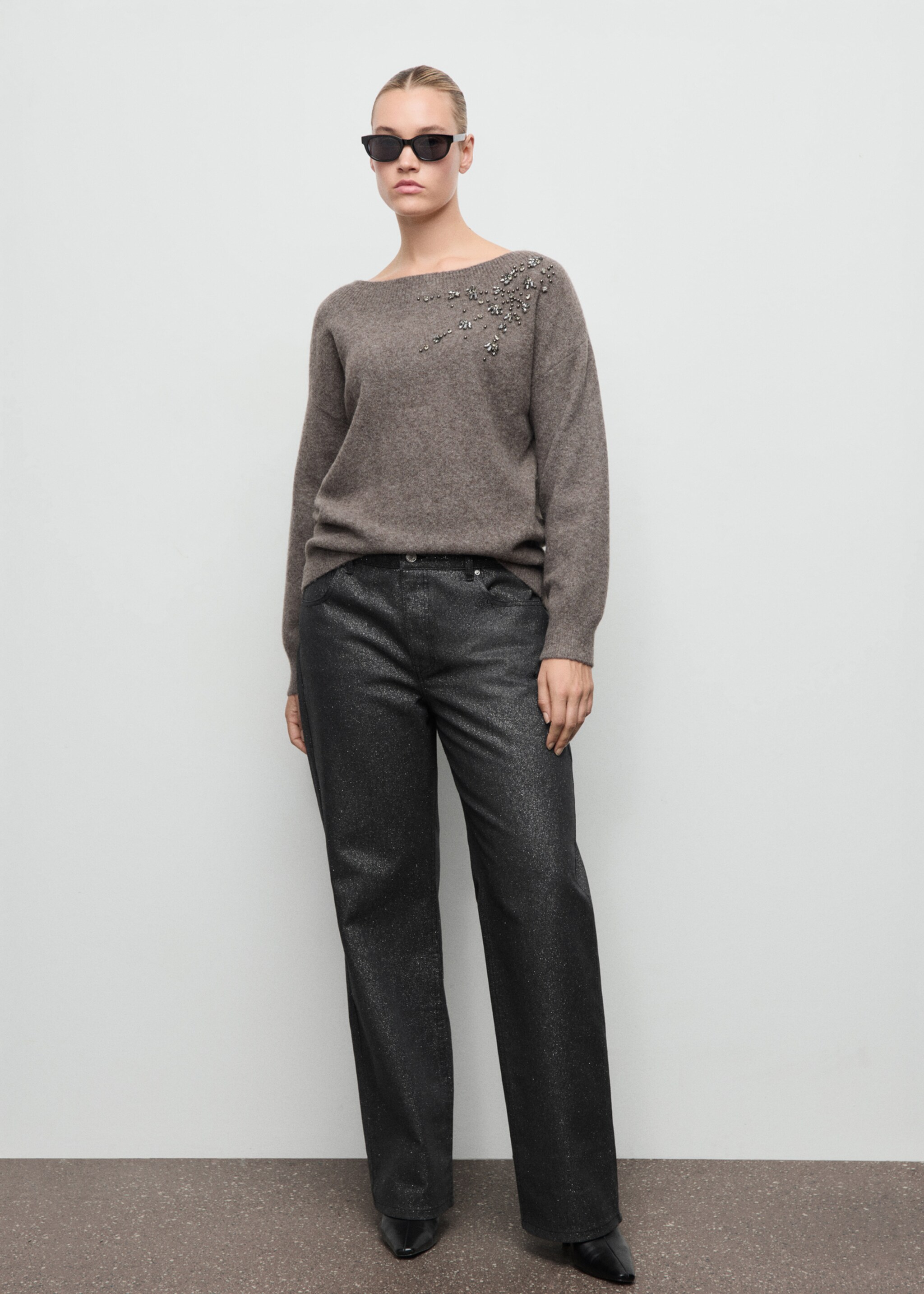 Crystal detail sweatshirt - Details of the article 3, Medium Brown. Ref: 17009118-00.