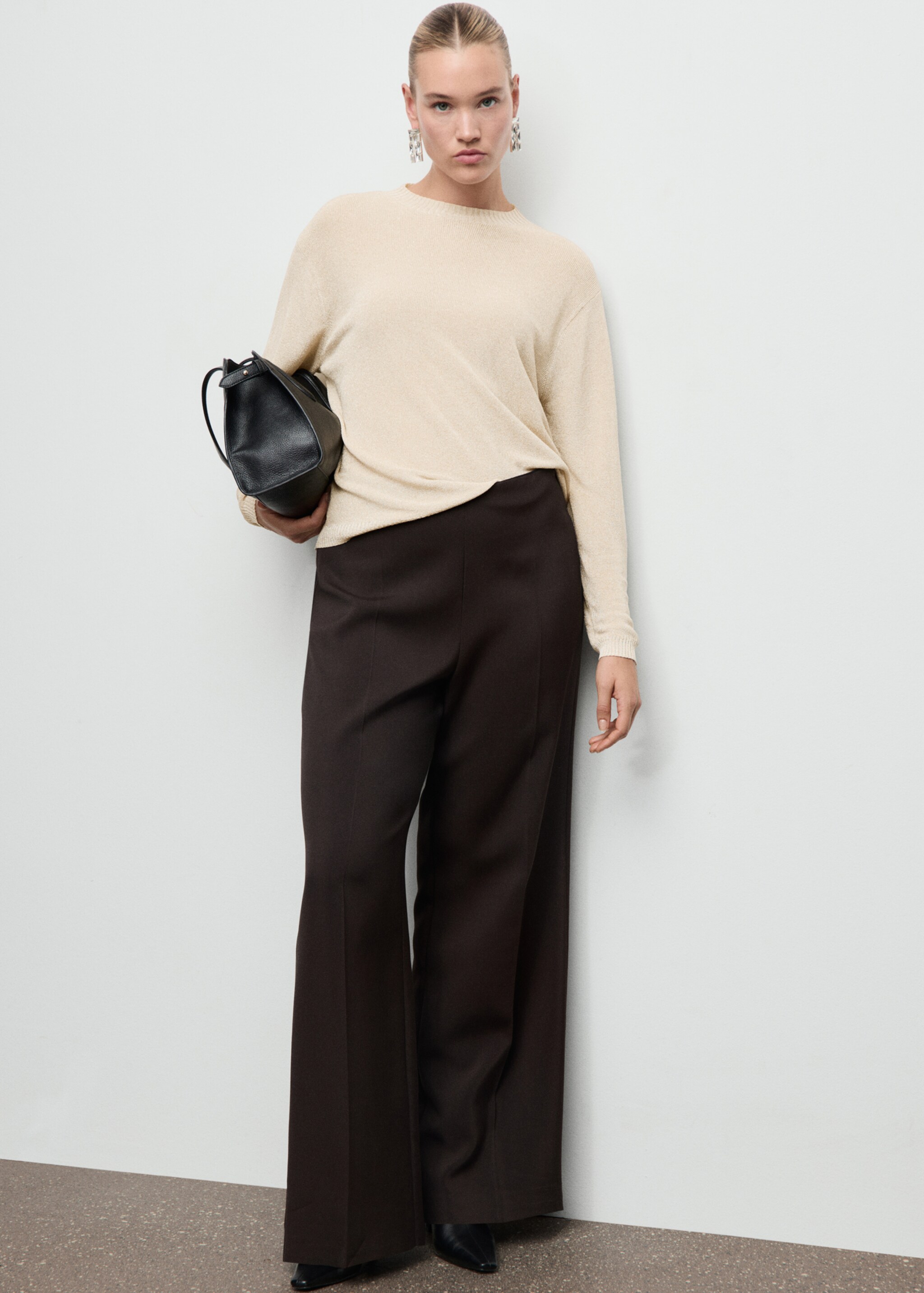 Fine-knit lurex sweater - Details of the article 3, Gold. Ref: 17009121-00.