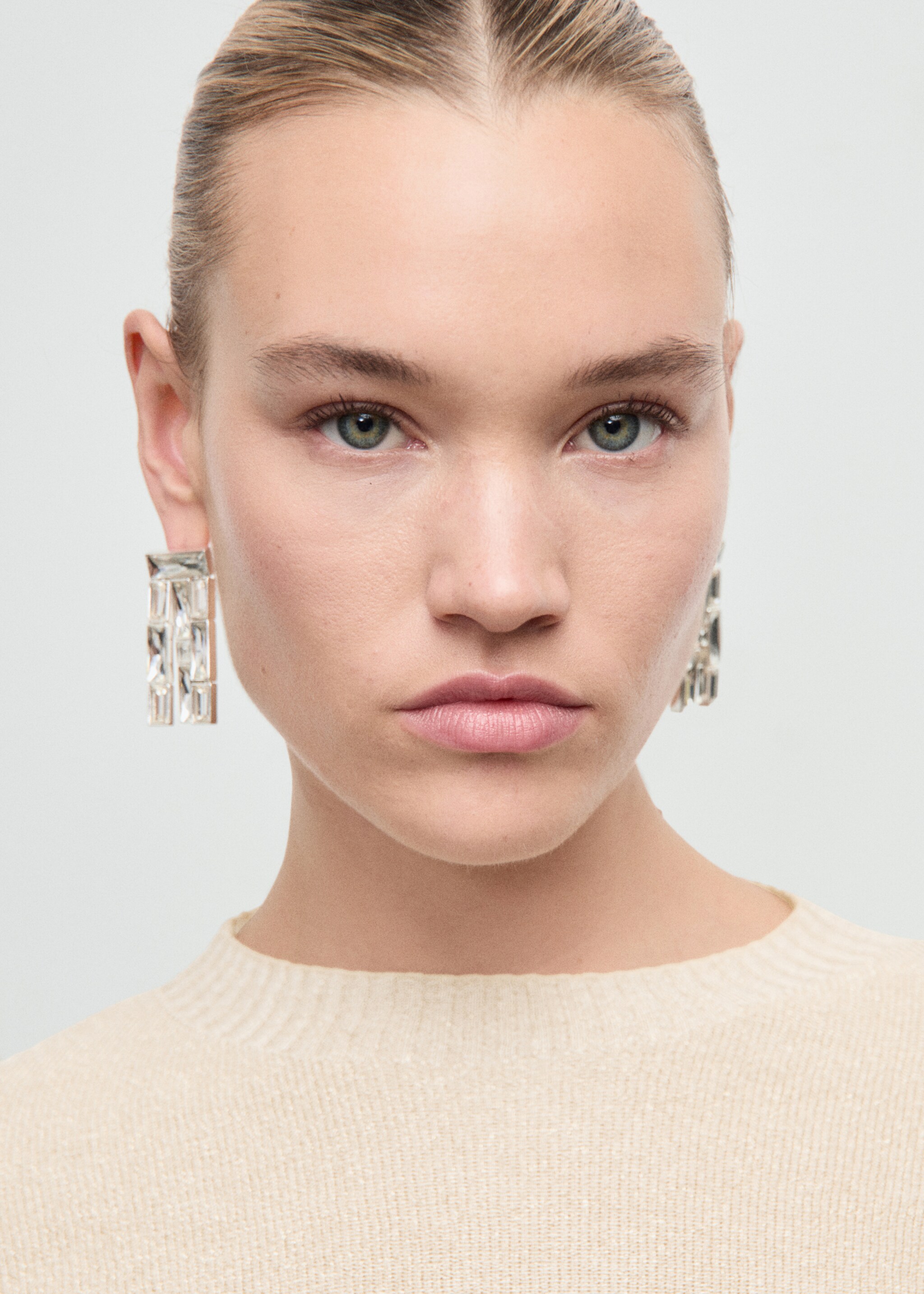 Fine-knit lurex sweater - Details of the article 4, Gold. Ref: 17009121-00.