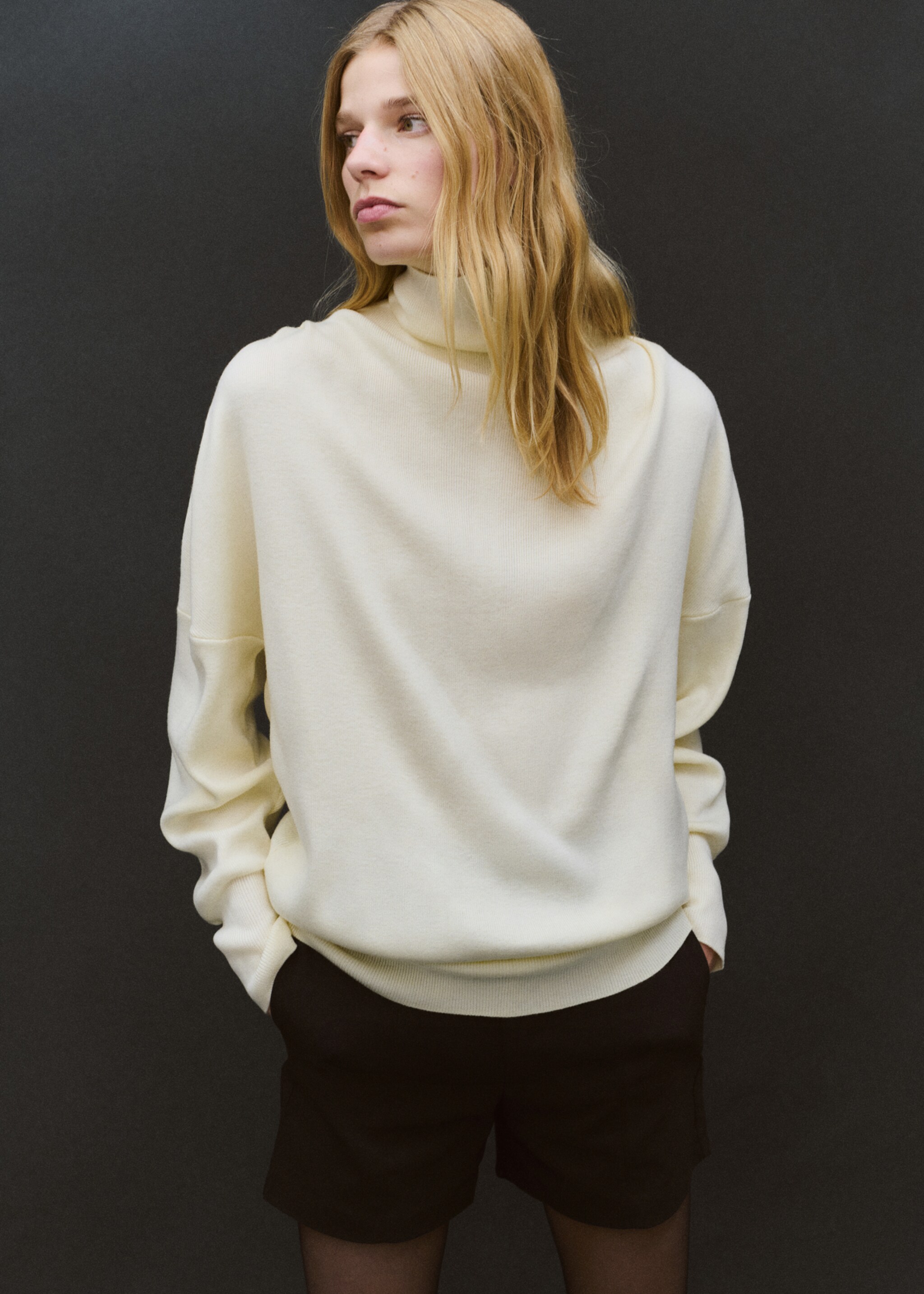 Ruched turtleneck sweater - Medium plane, Ecru. Ref: 17009123-00.