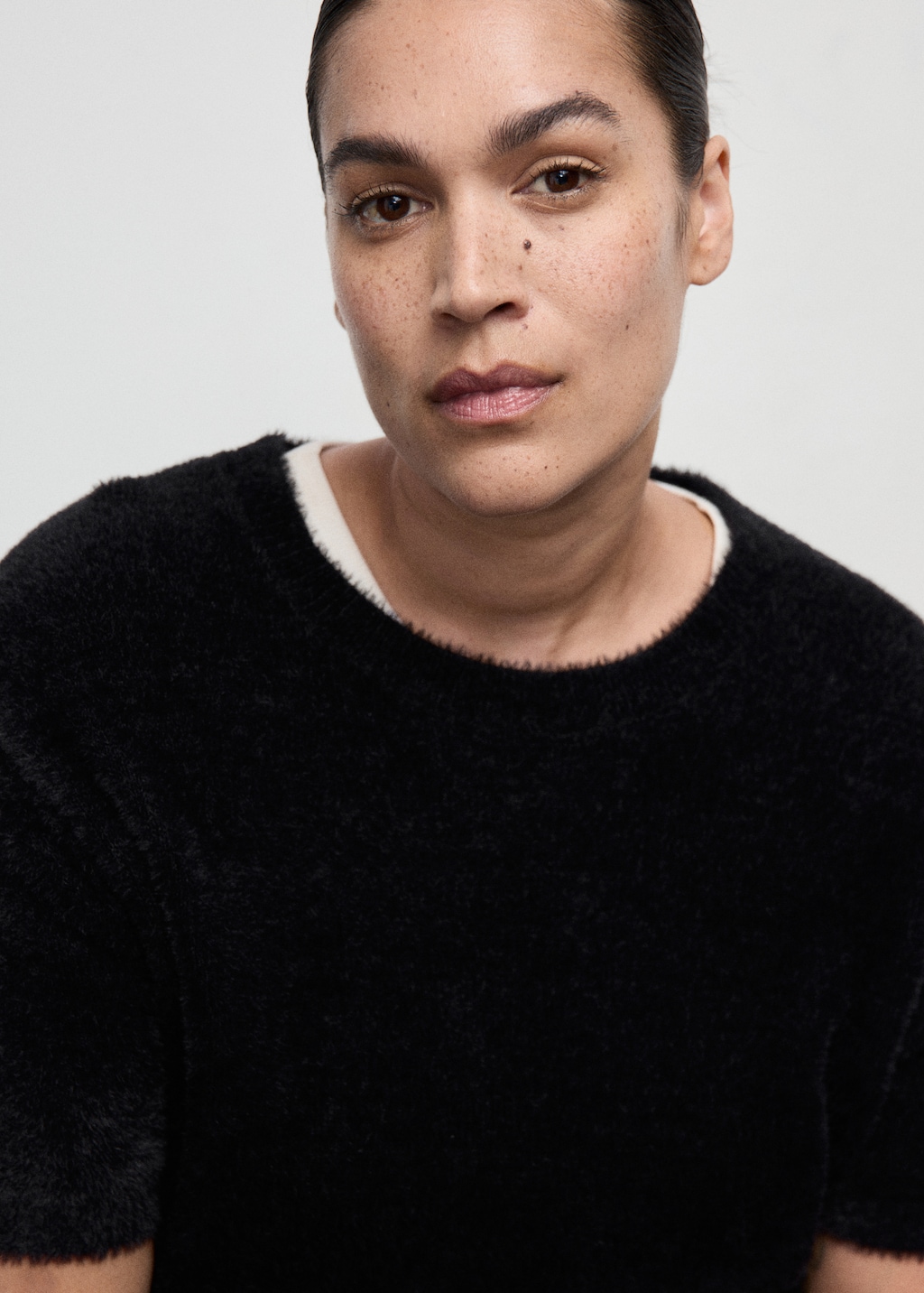 Mango Faux-fur sweater thumbnail