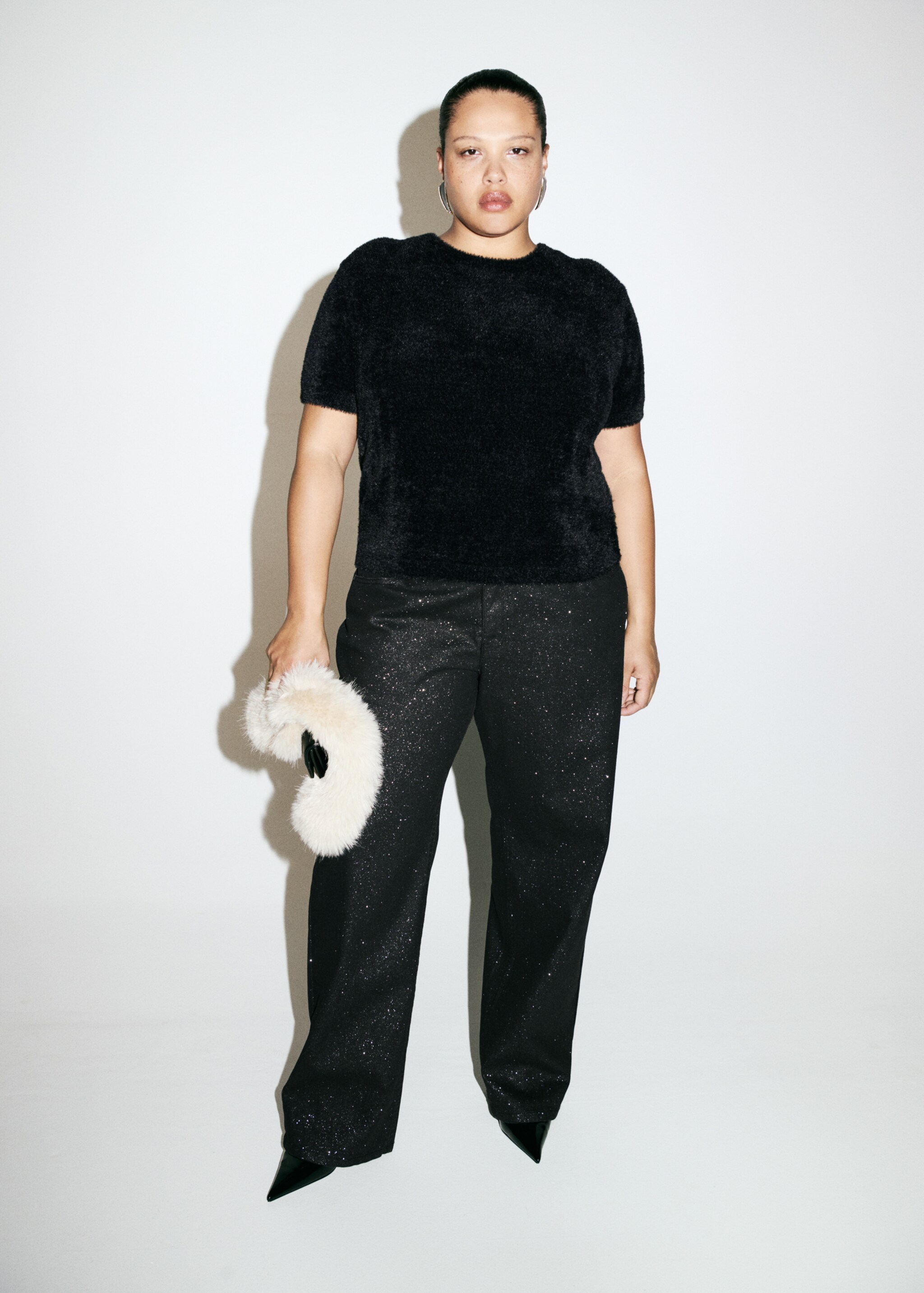 Faux-fur sweater - Details of the article 7, Black. Ref: 17009124-00.