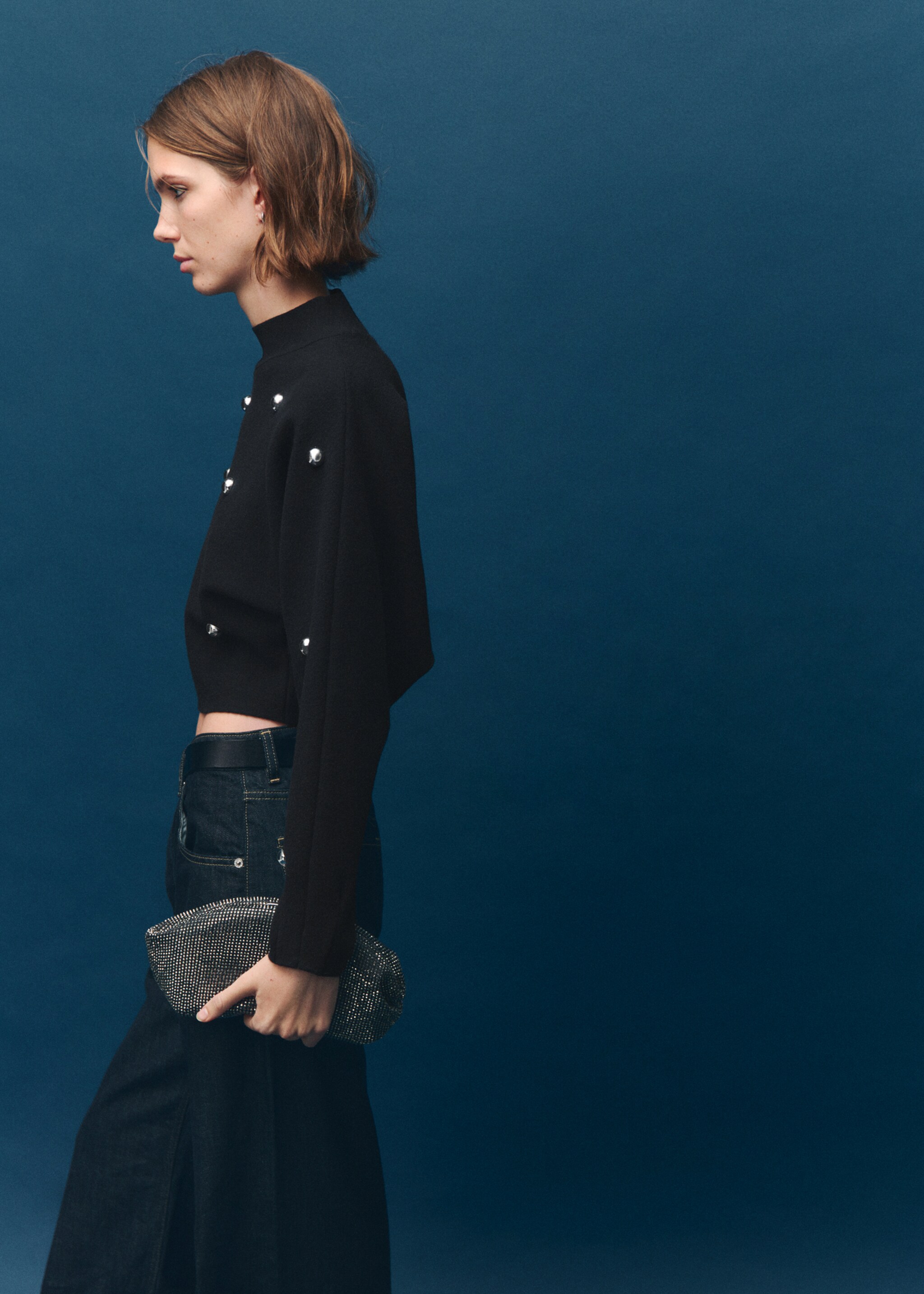 Perkins-neck sweater with spheres - Details of the article 6, Black. Ref: 17009136-00.